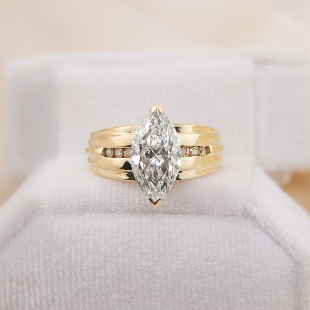 14k Marquise Diamond Modern Engagement Ring | sz 6