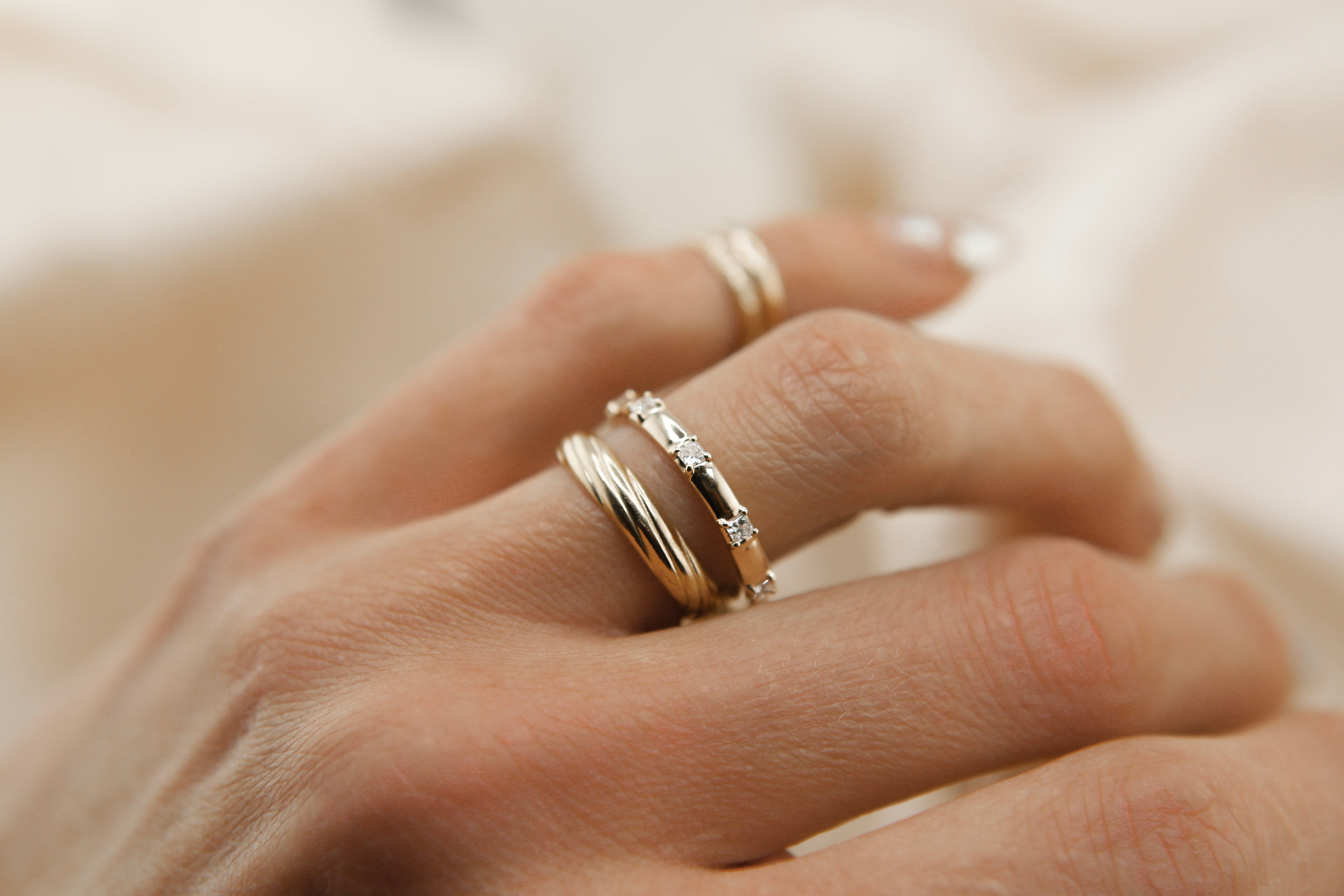 Celeste Dotted Eternity Band | sz 7.5