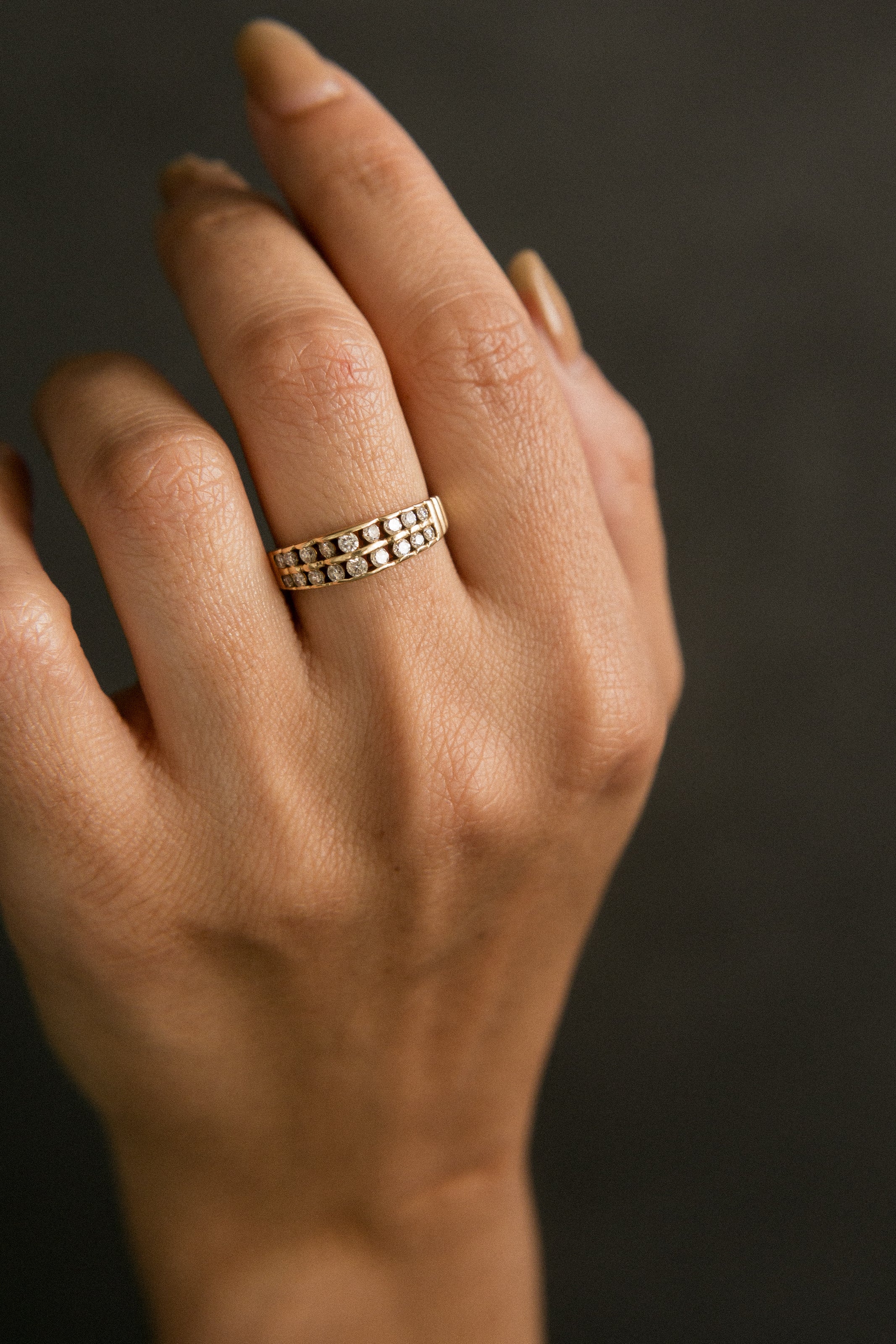14k Ribbed Two Row Diamond Ring | sz 6.75