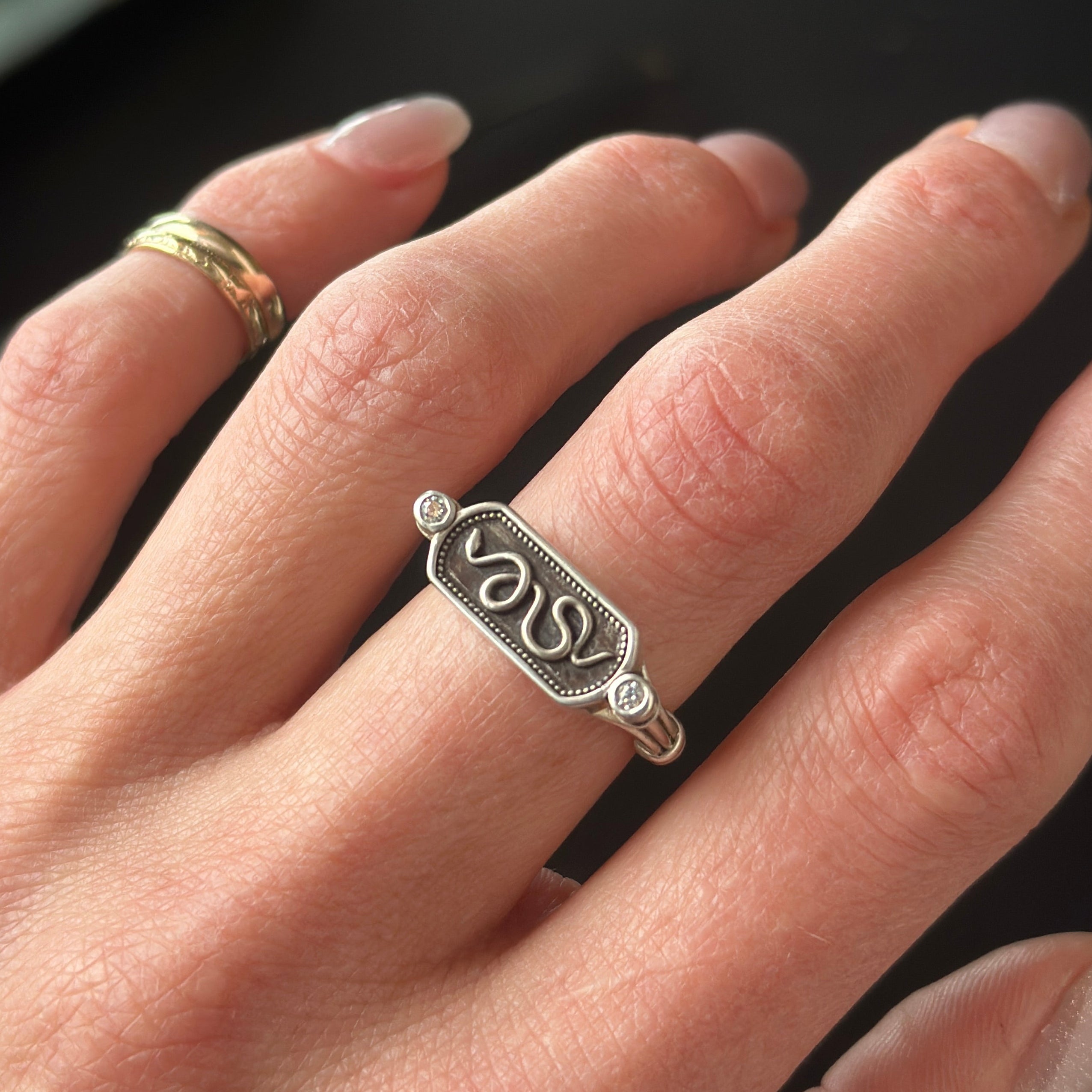 Silver Ceylon | Snake Ring
