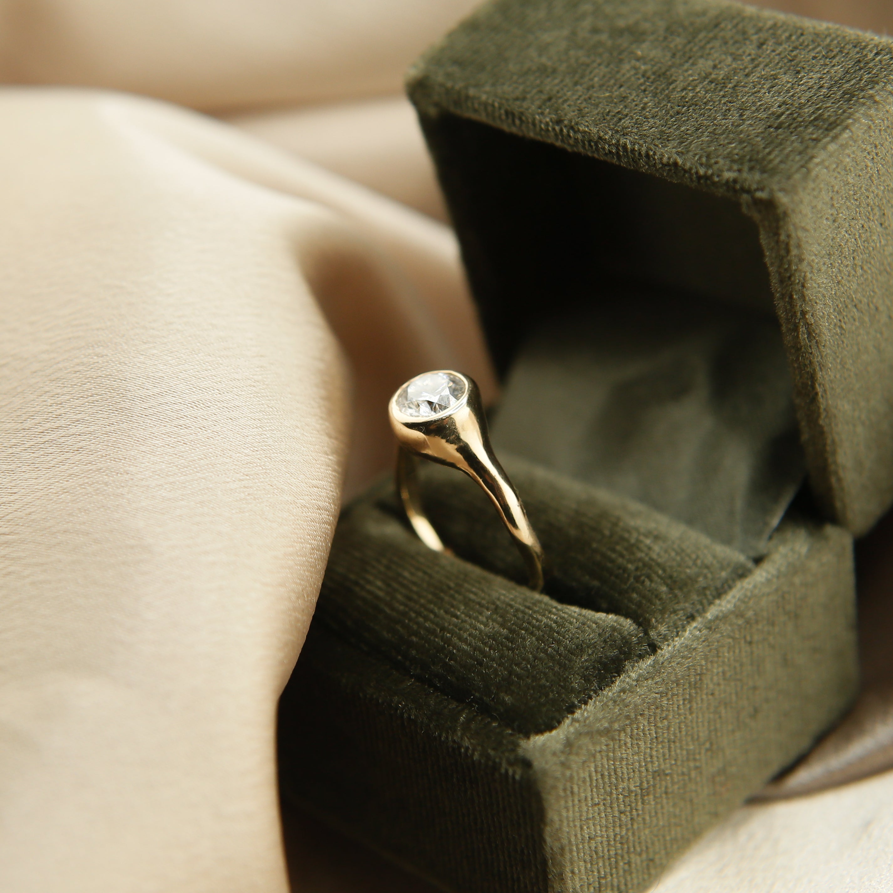 1.5ct Moissanite Bezel Set LL for Cival| sz 6.5