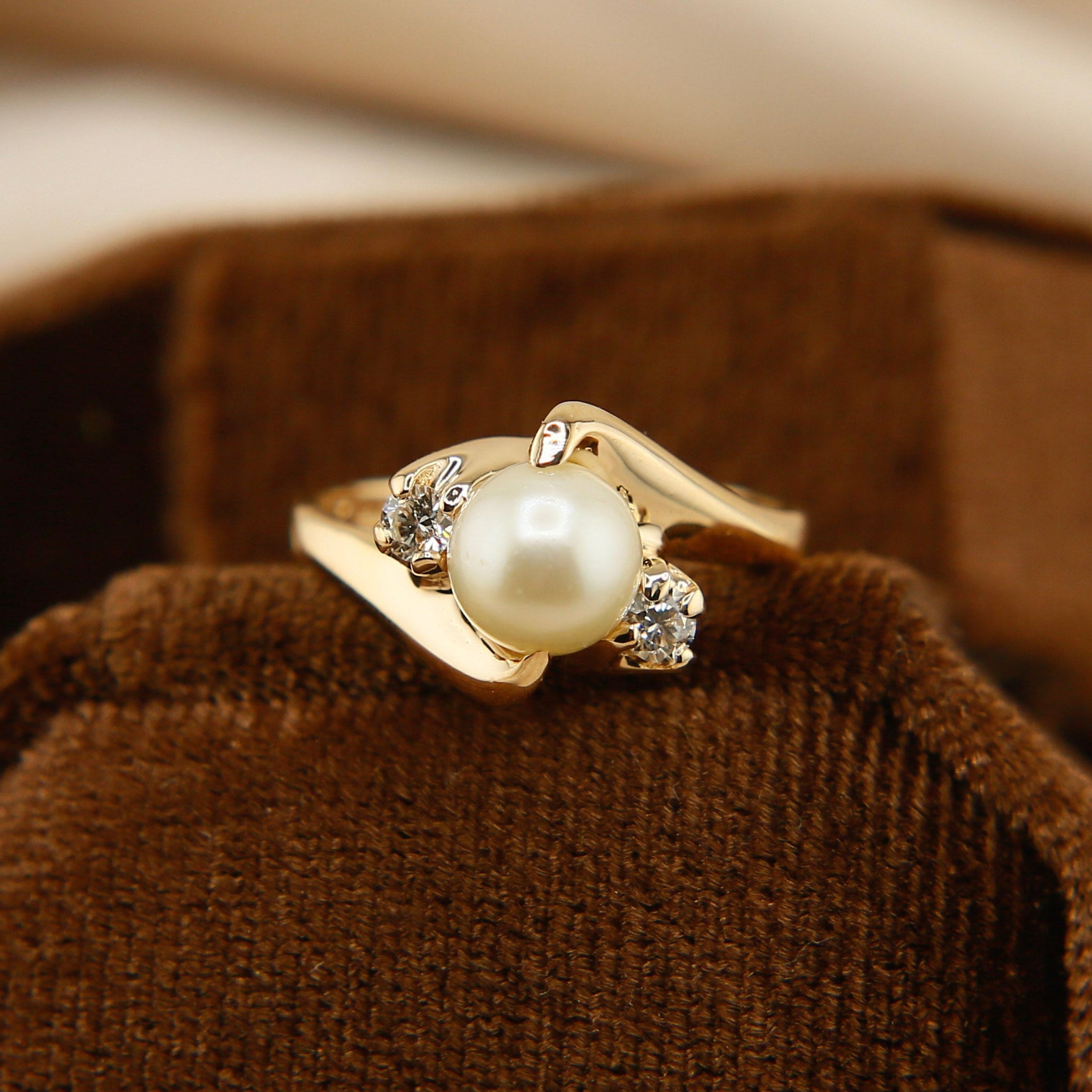 14k Pearl + Diamond Bypass | sz 6.25