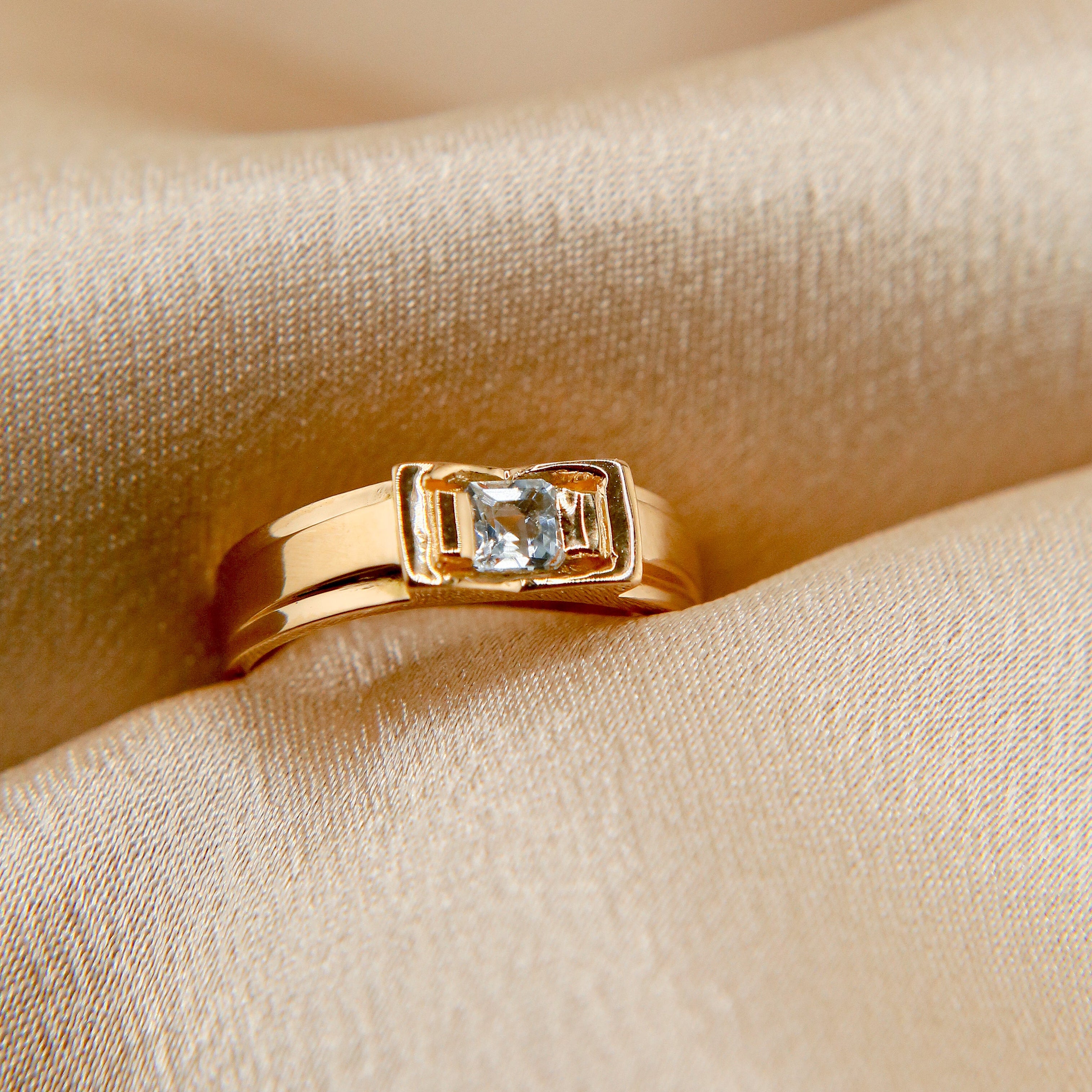 21k aquamarine ring | sz 5.75