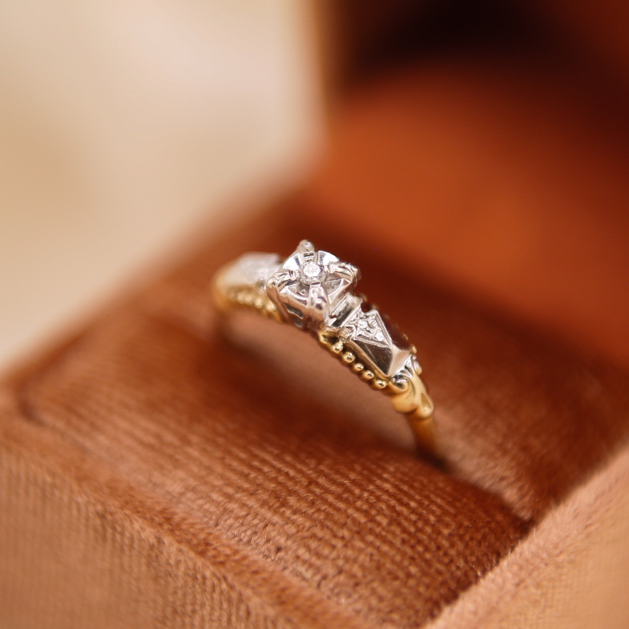 Vintage Two Tone Die Cast Solitaire Diamond Ring | sz 8