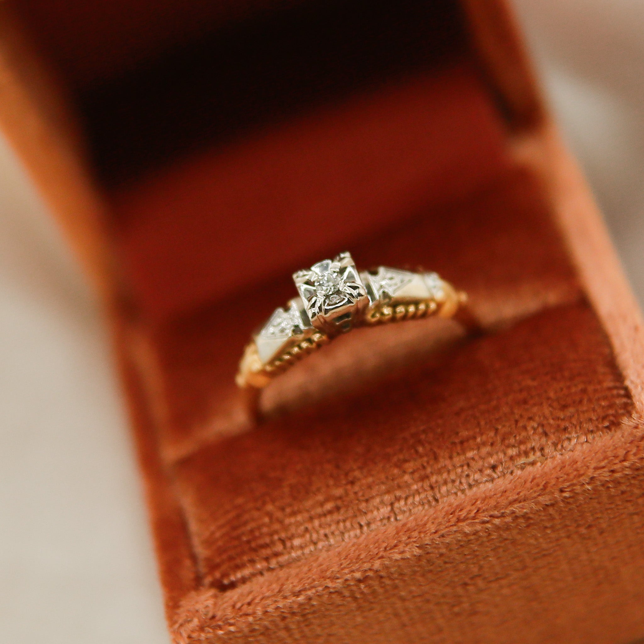 Vintage Two Tone Die Cast Solitaire Diamond Ring | sz 8