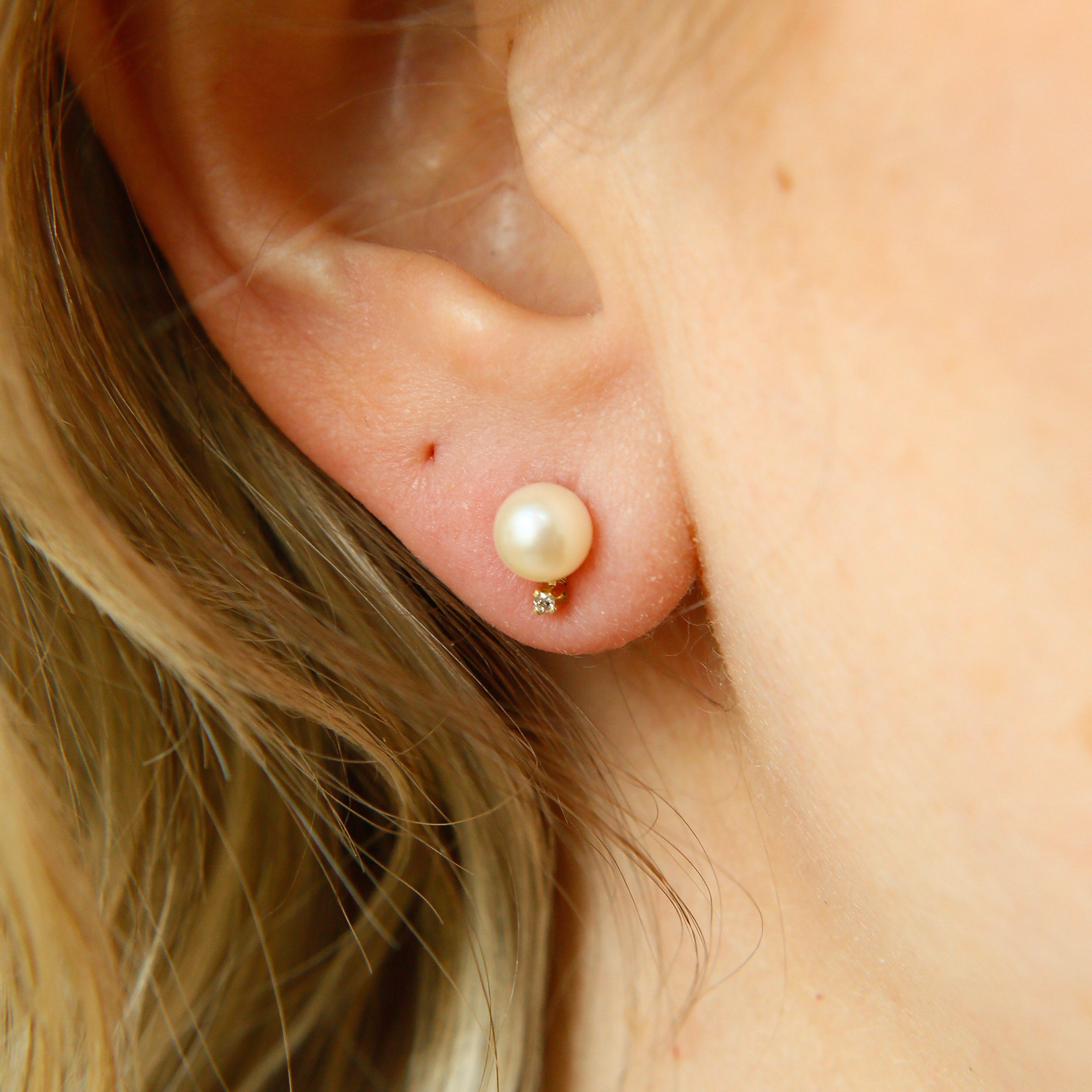 14k Vintage Pearl & Topaz | Post