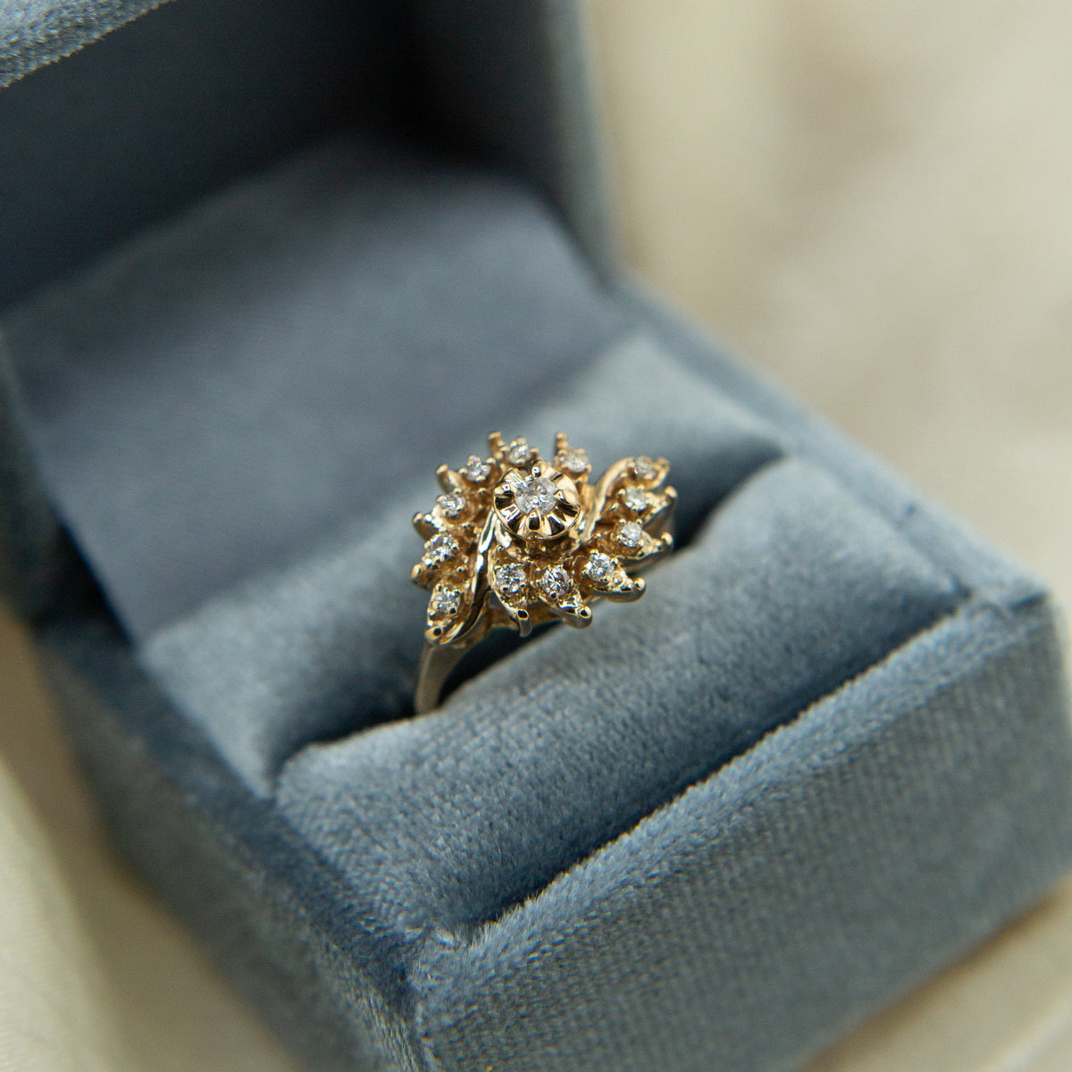 14k natural diamond eye shape ring | sz 5