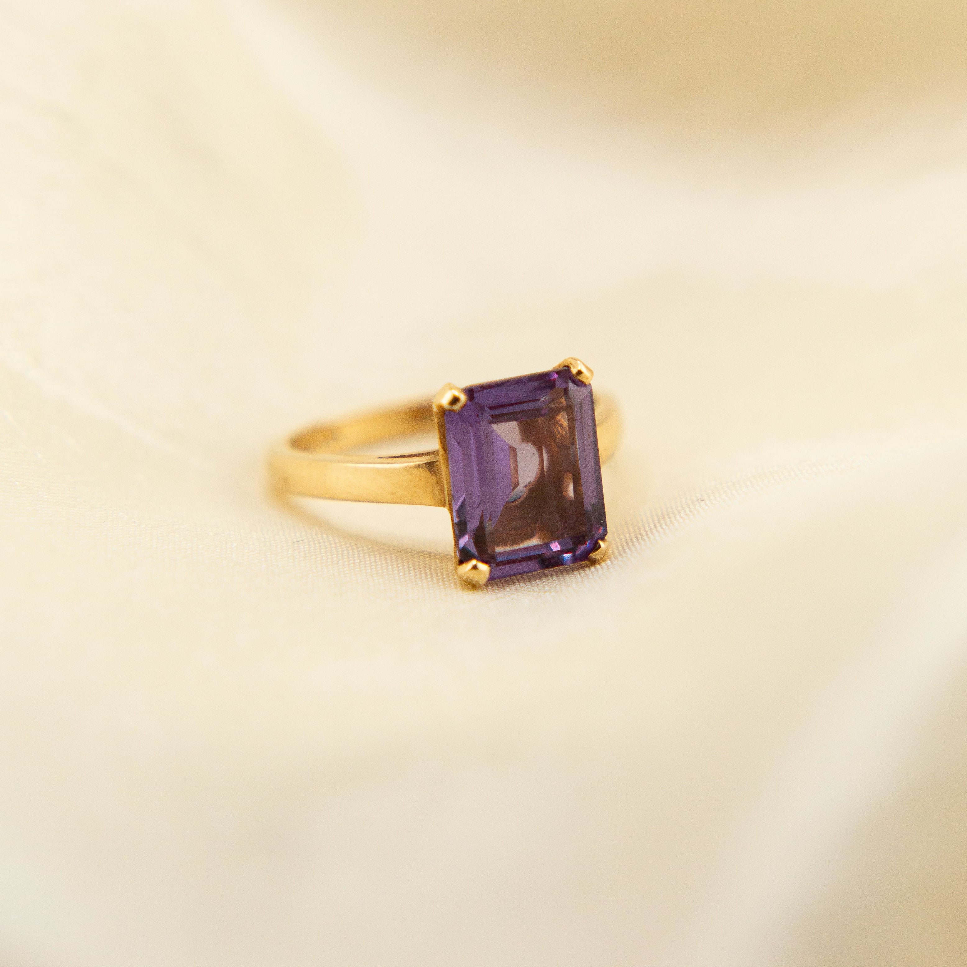 14k Emerald cut Alexandrite ring | sz 6