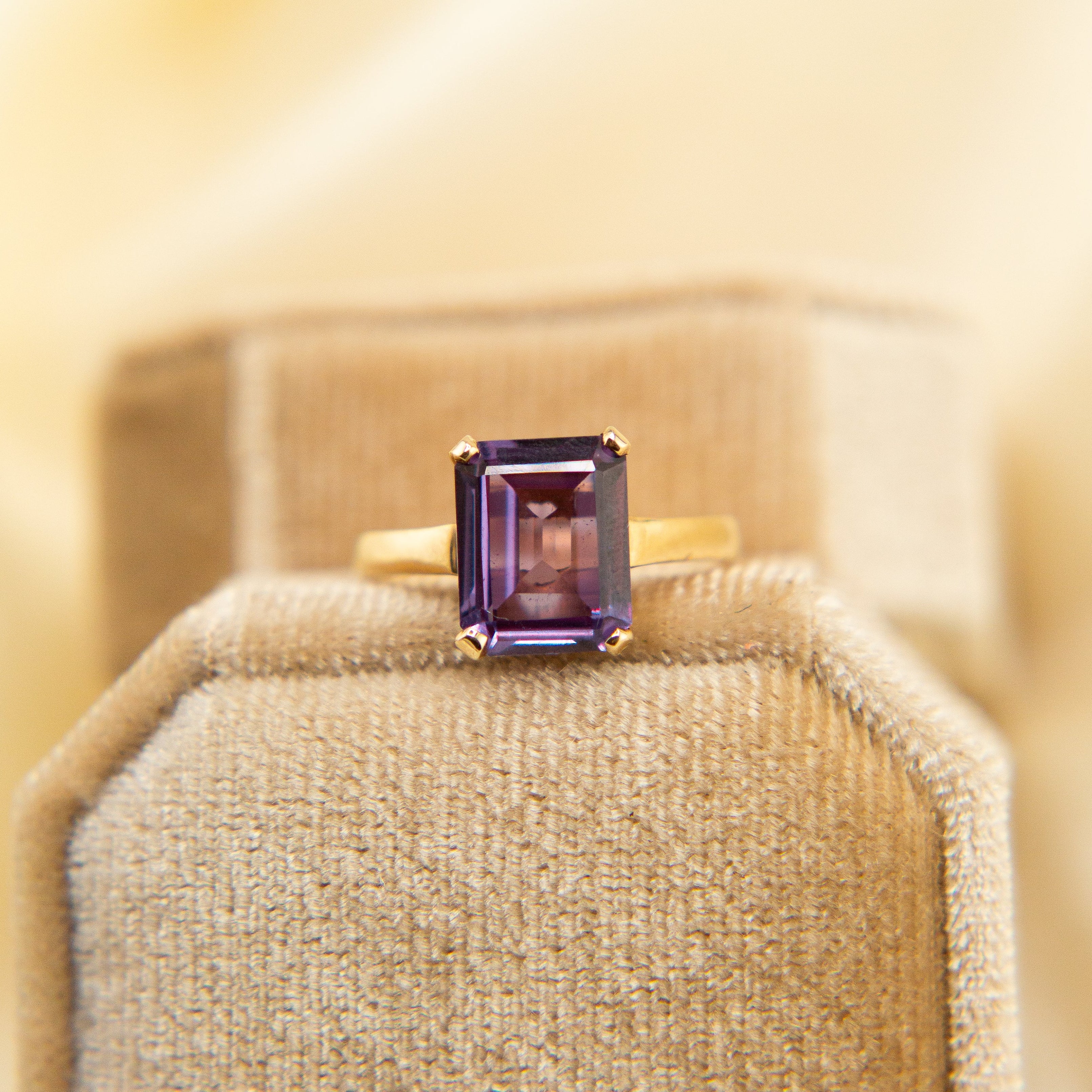 14k Emerald cut Alexandrite ring | sz 6