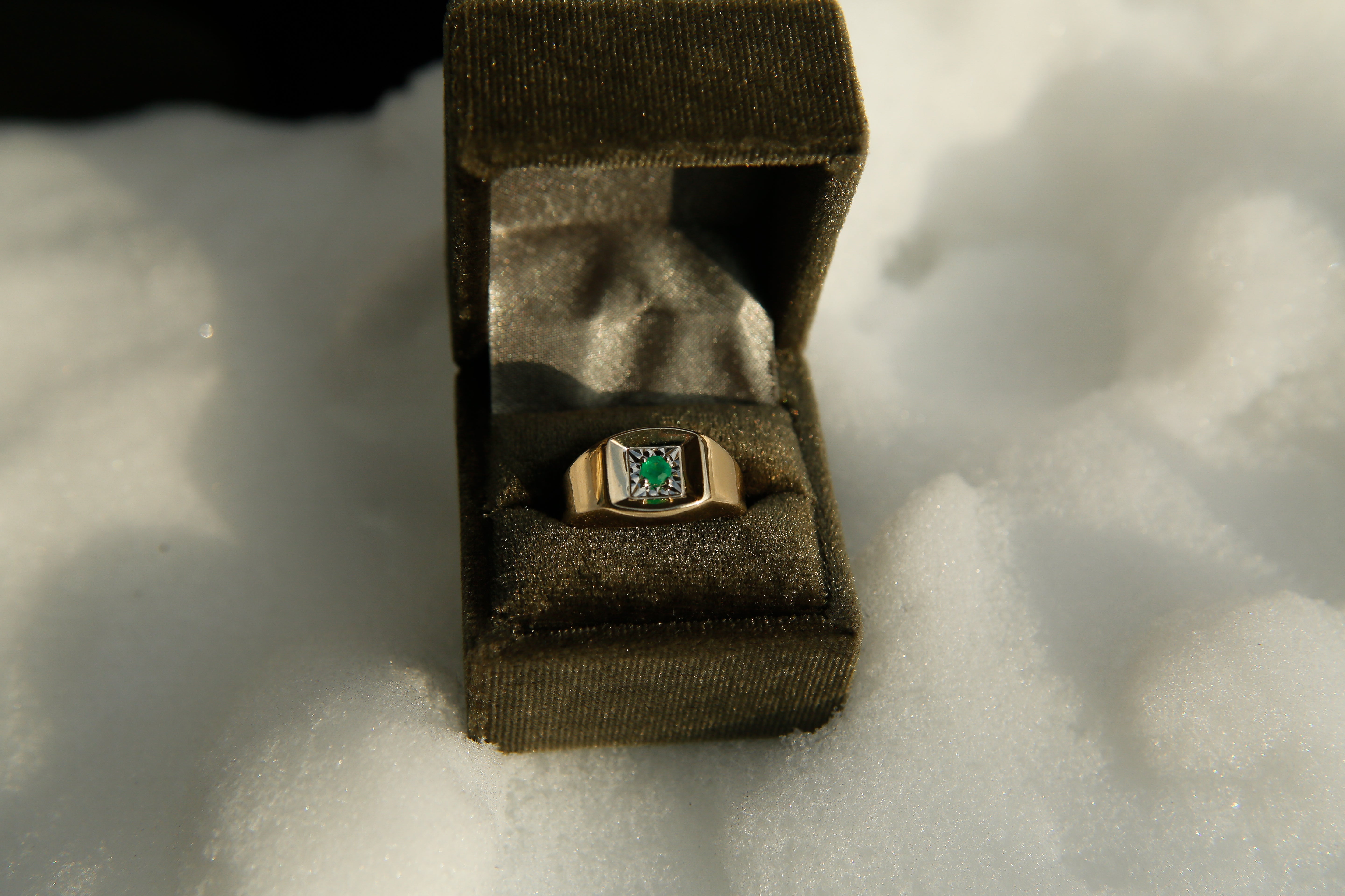 Two Tone 10k Emerald Signet Ring | sz 9.25
