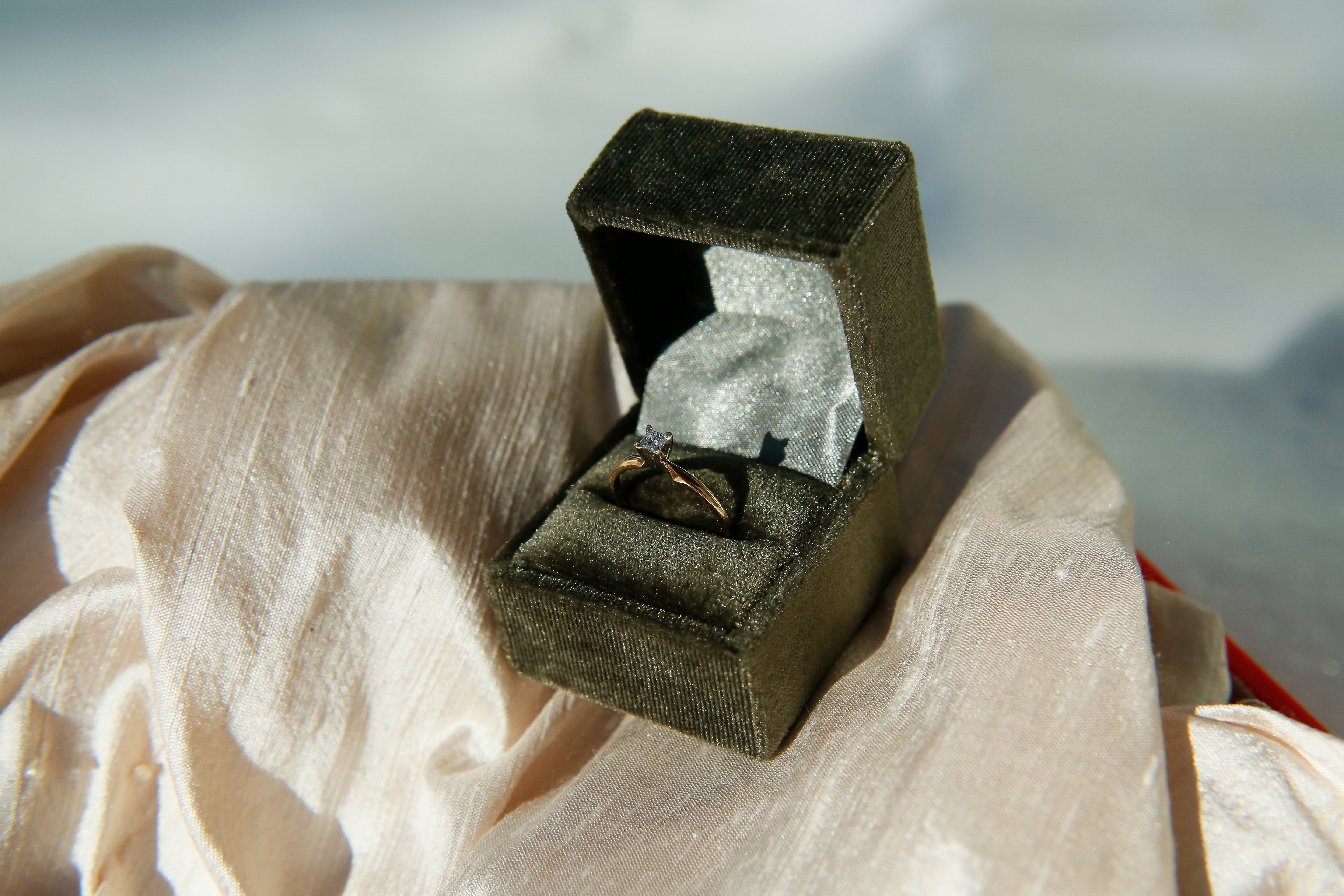 Modern 14k Solitaire 0.2ct Princess Engagement Ring | sz 7.5