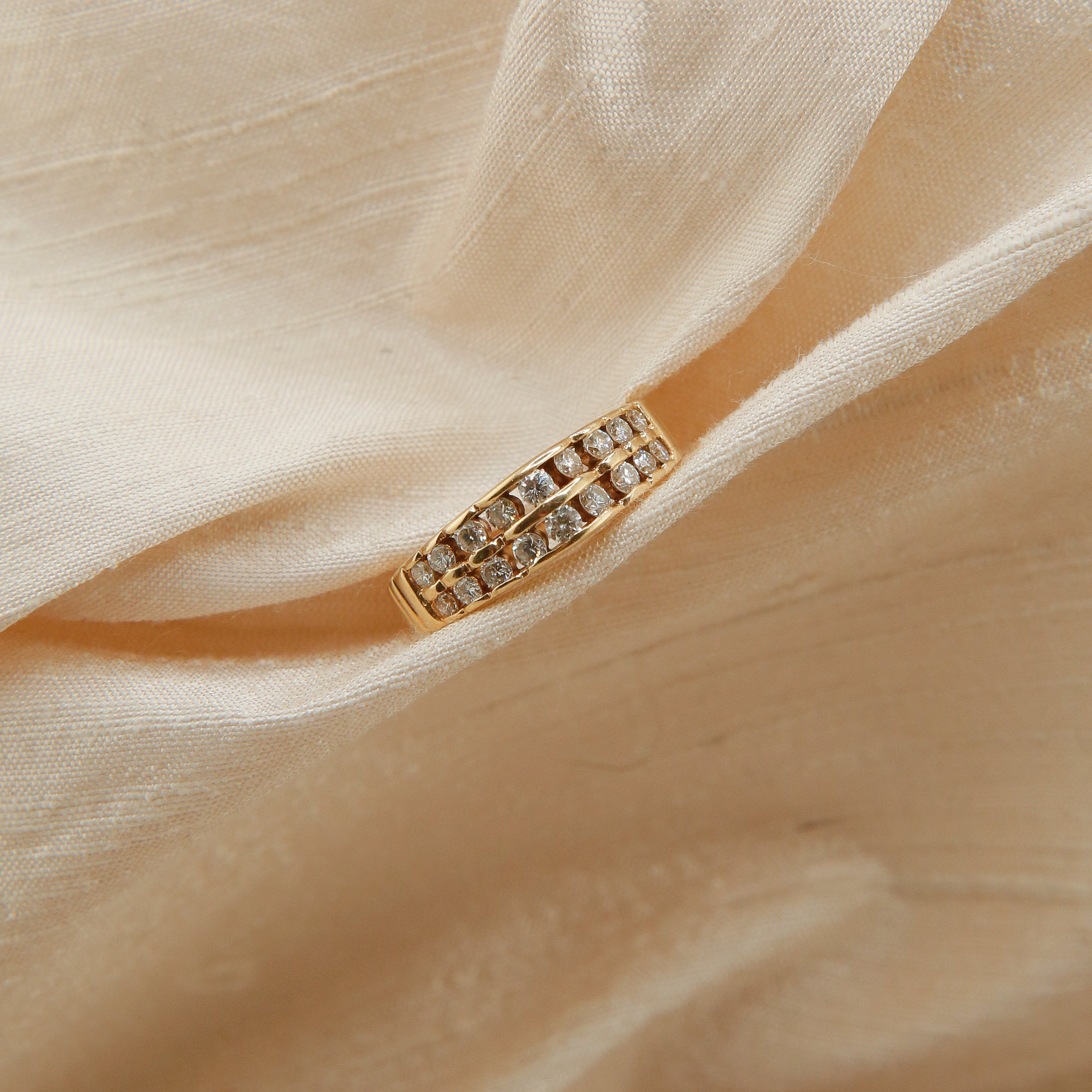 14k Ribbed Two Row Diamond Ring | sz 6.75