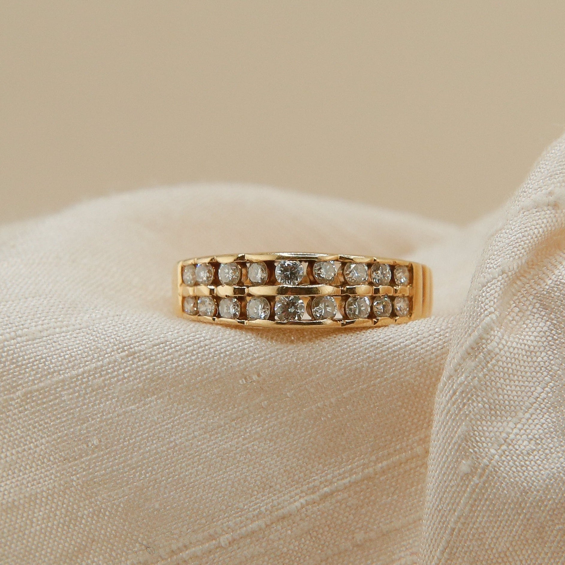 14k Ribbed Two Row Diamond Ring | sz 6.75