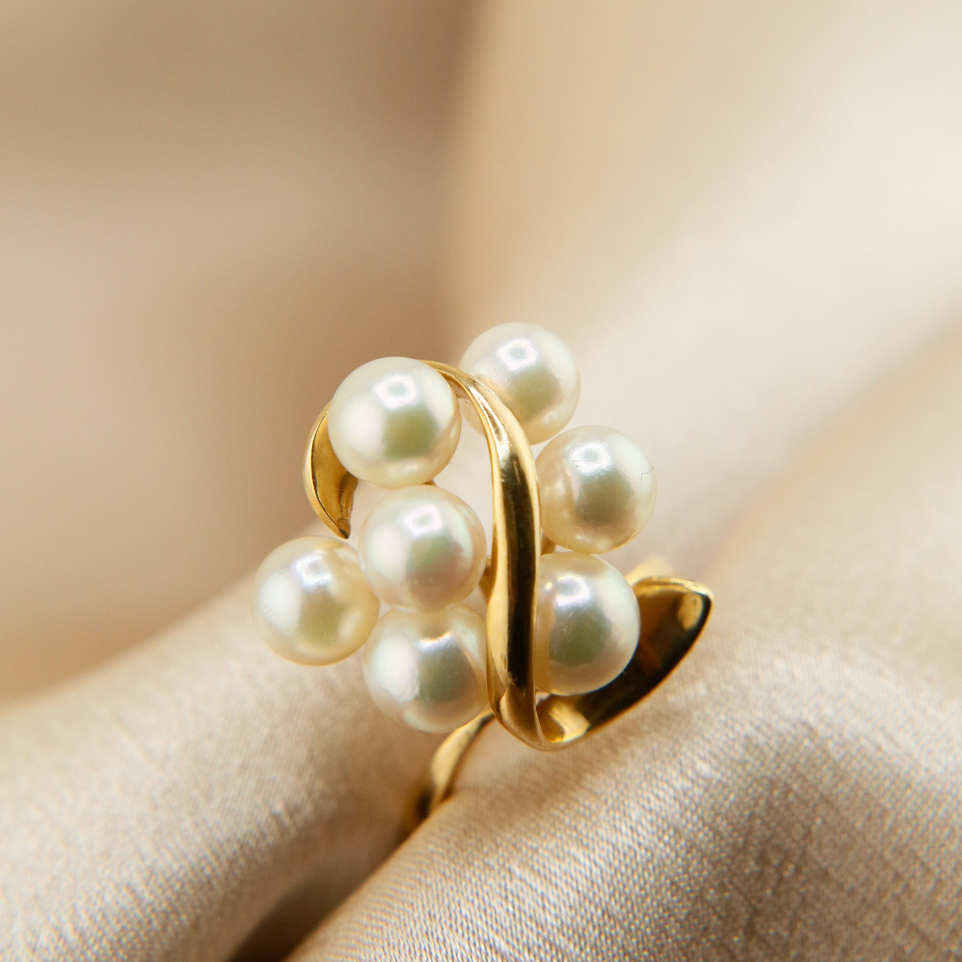 Vintage 14k gold pearl statement ring from Tasaki