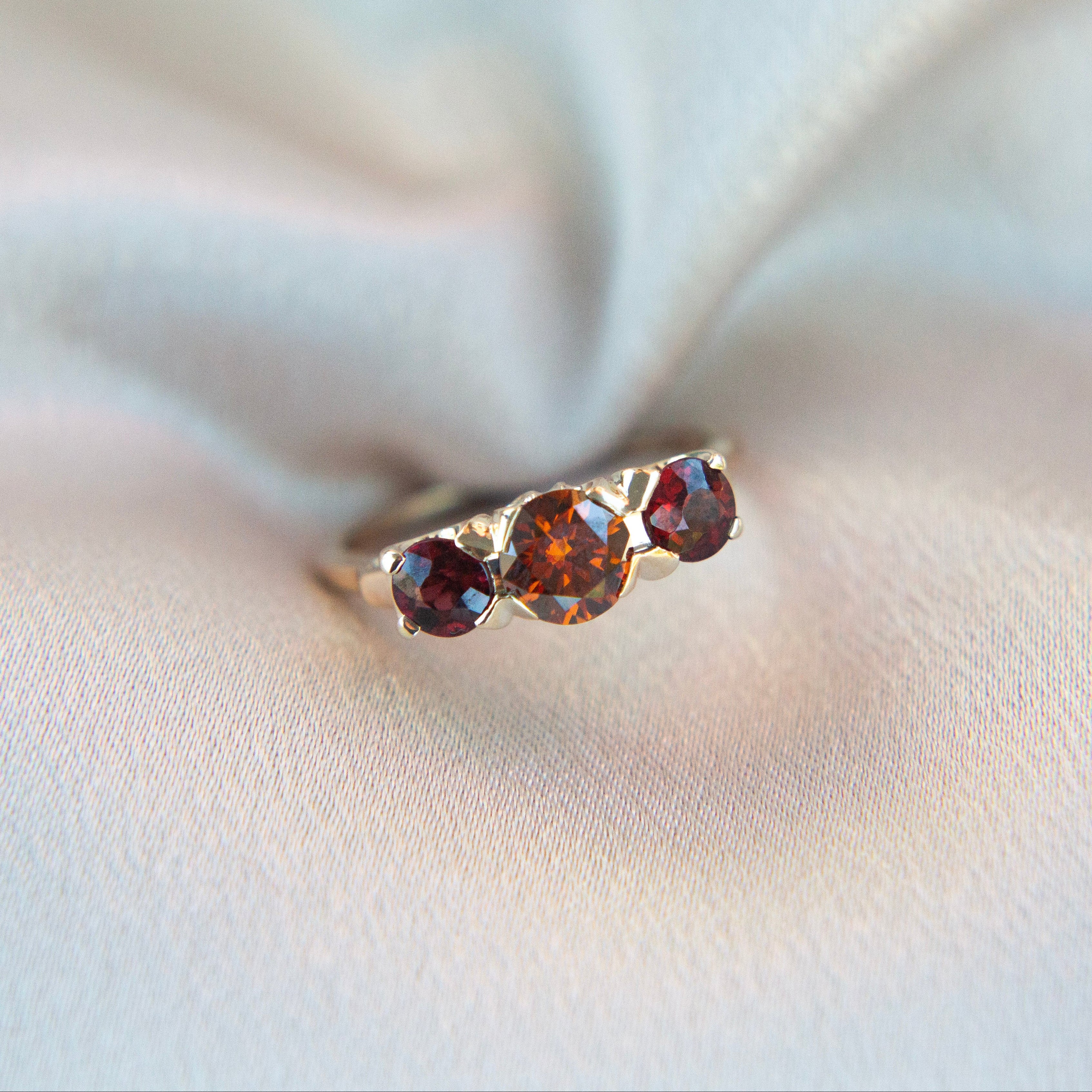 antique three stone garnet cocktail ring | sz 7.5
