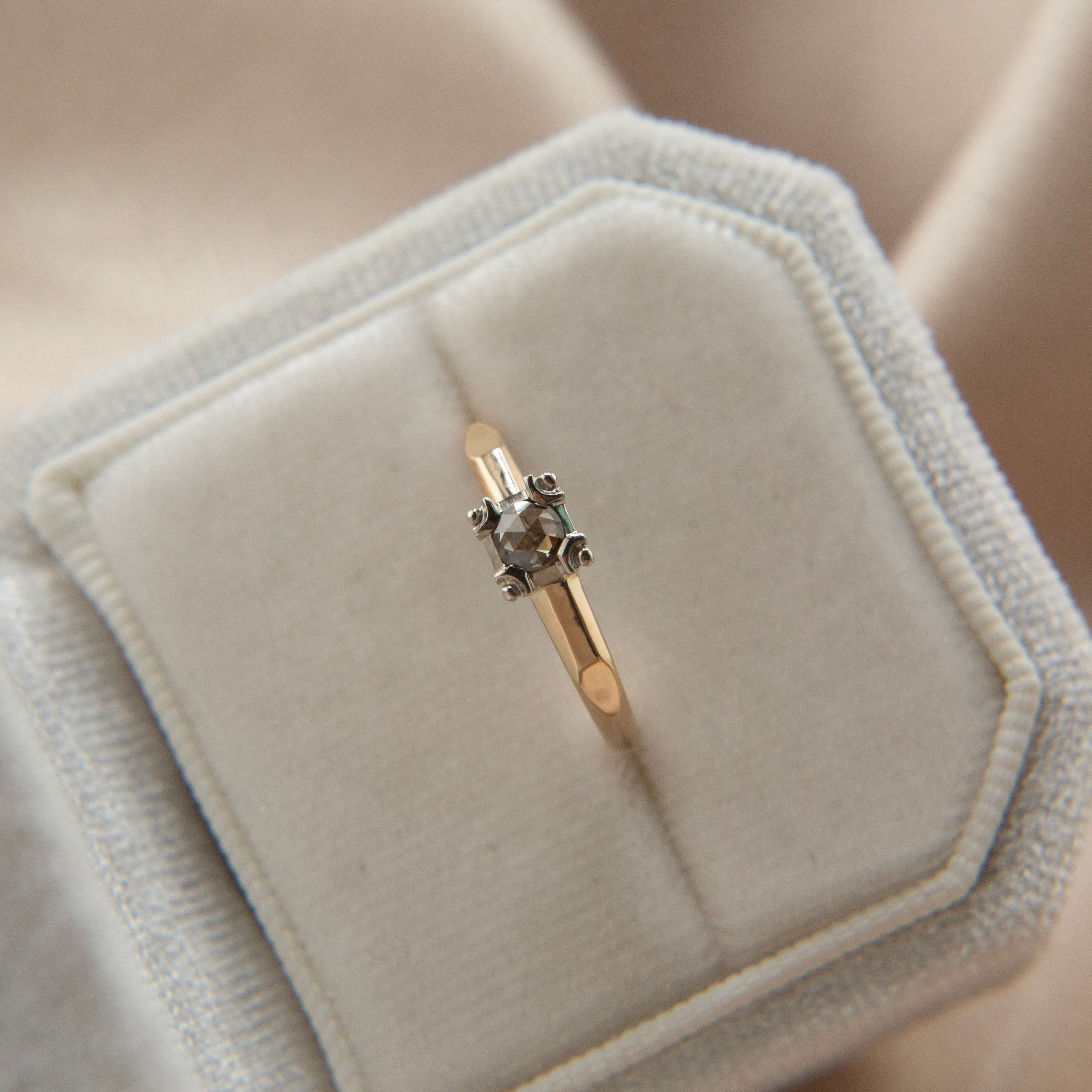 14k two tone rose cut solitaire | sz 4.75