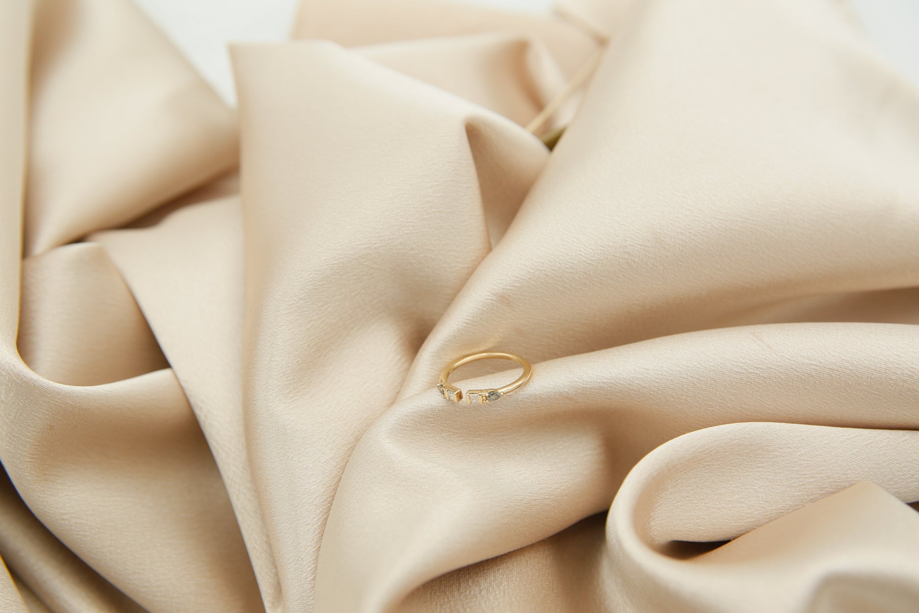 Cory | 14K Gold, Salt and Pepper Diamond Ring