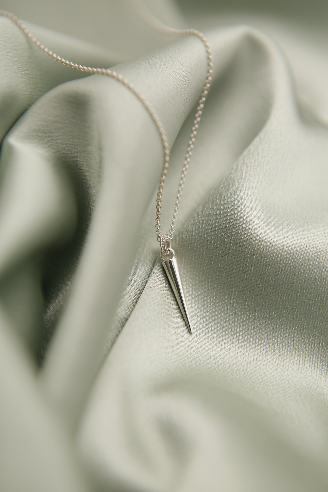 Mave Sterling Silver Pendant | Neckalce