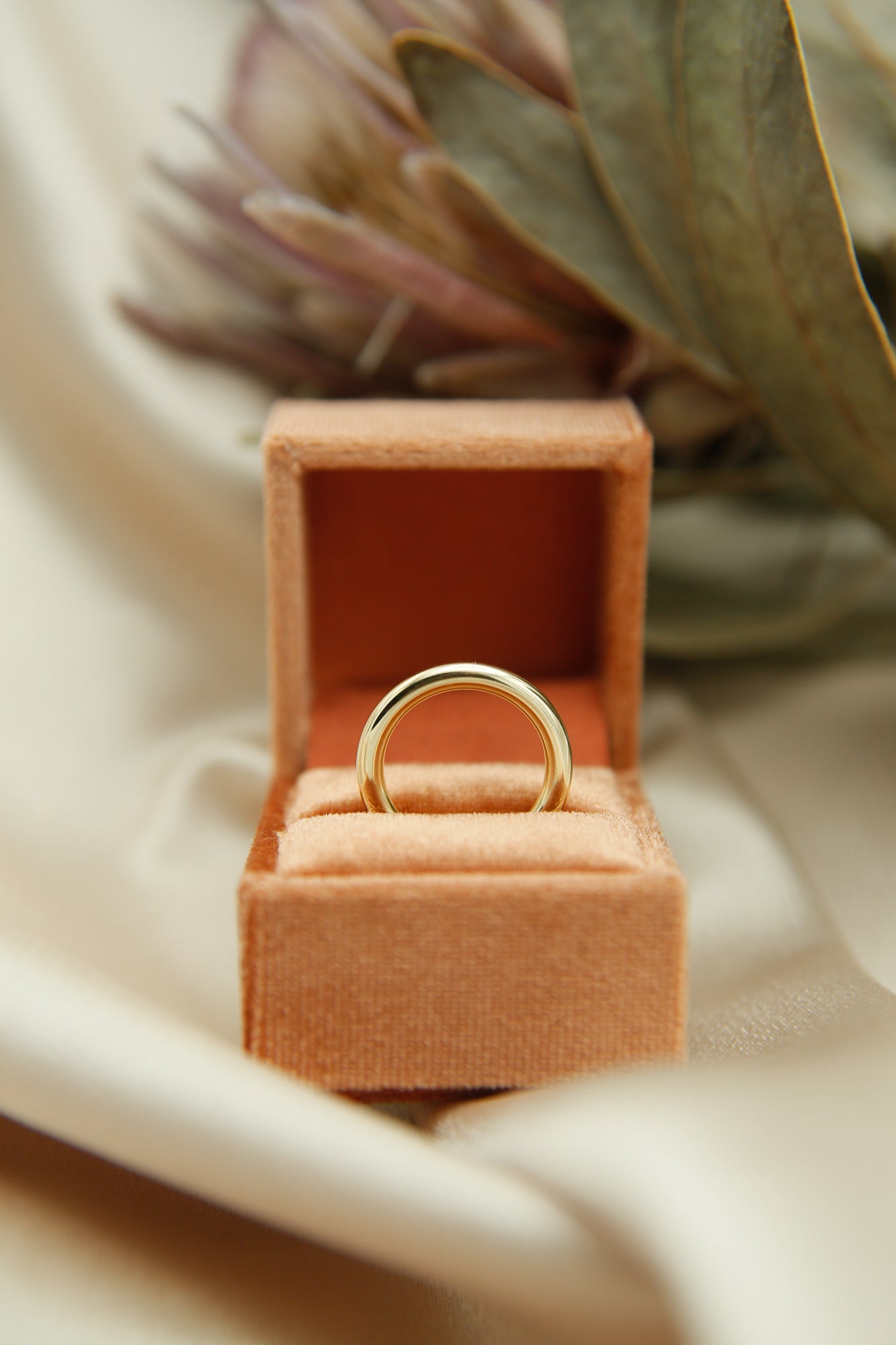 10k 3mm Round Gold Band | Sz 7