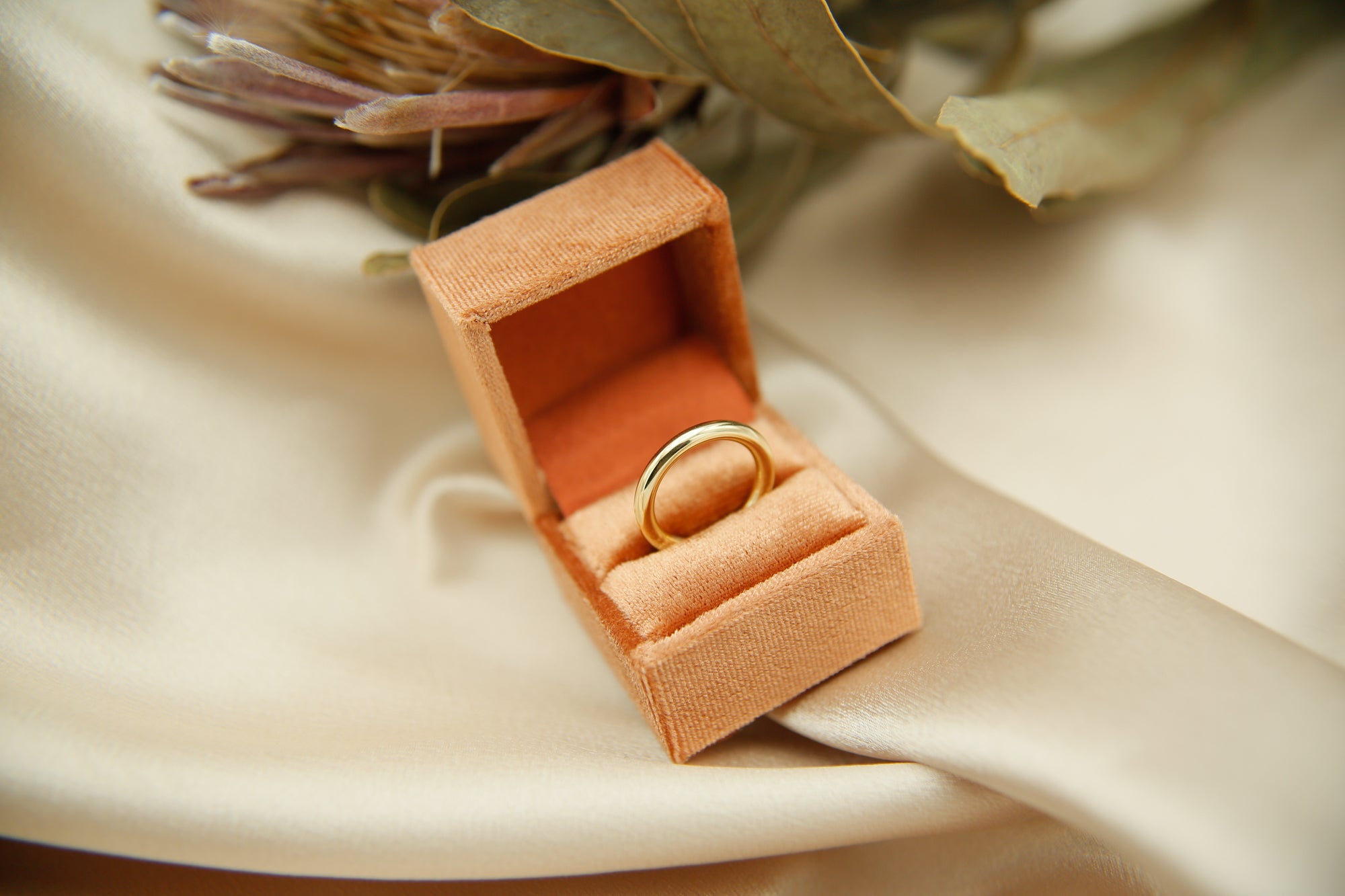 10k 3mm Round Gold Band | Sz 7