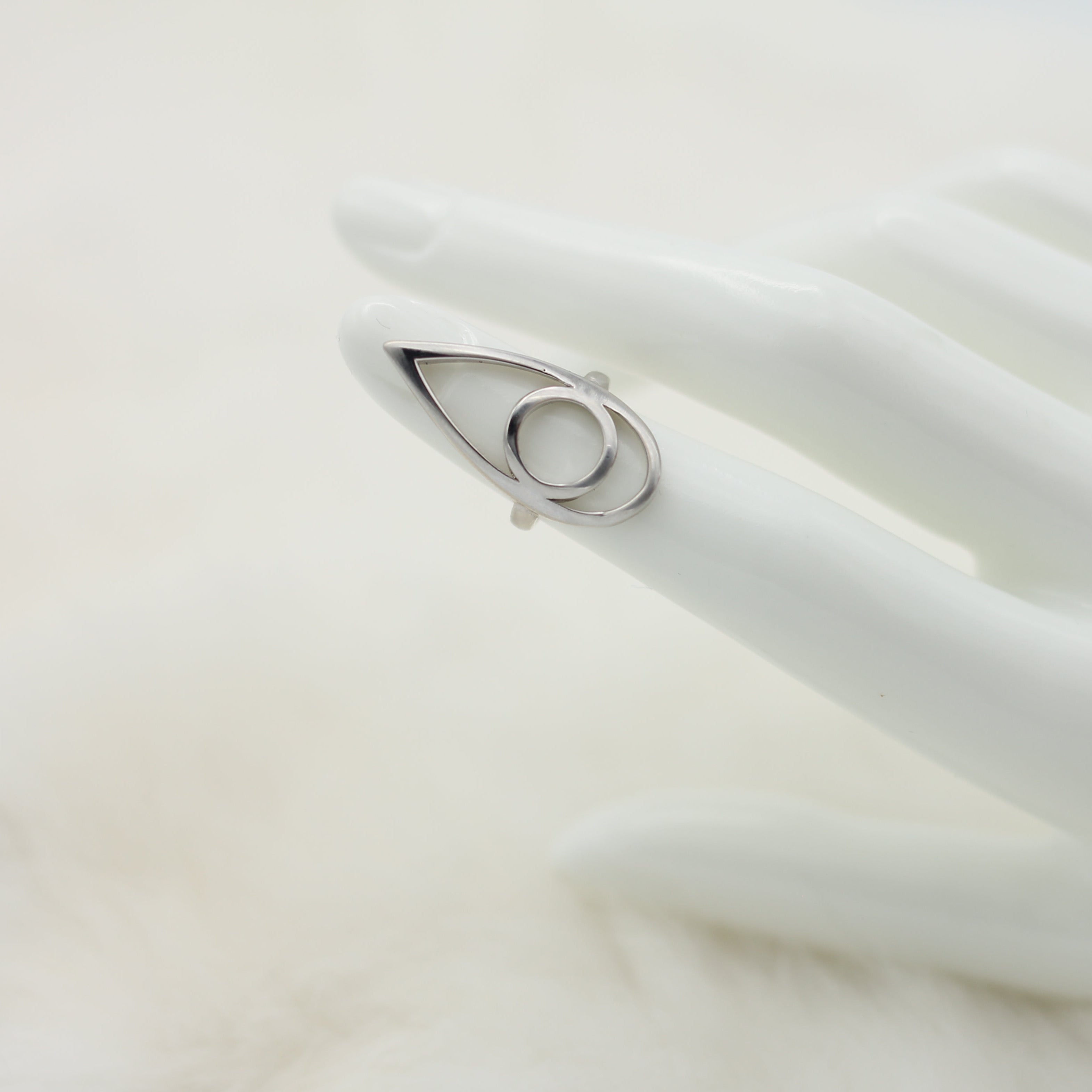 Brass cast midi ring by Milwaukee jewelry designers Cival collective. Form and function combined in this beautiful midi ring. Designed for tab top opening makes this the perfect bartender accessory.