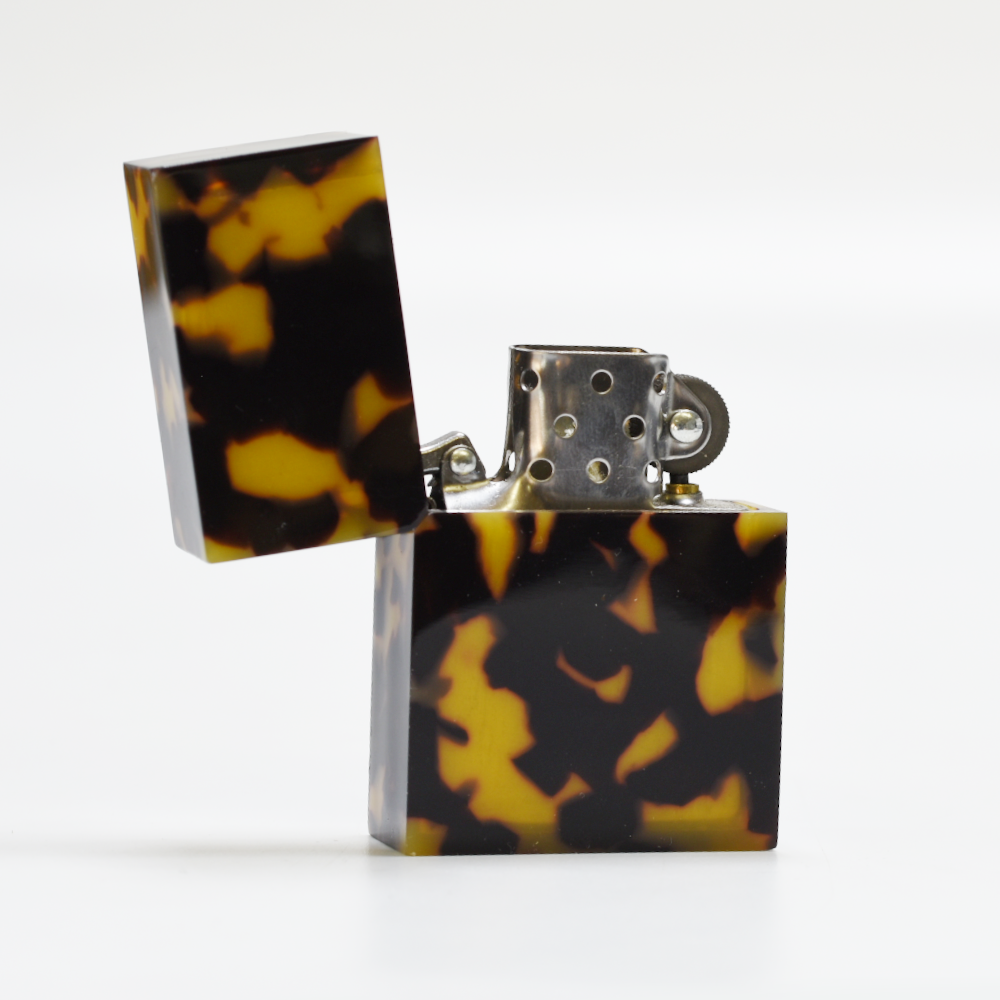 Tortoise Zippo Style Lighter | Lifestyle