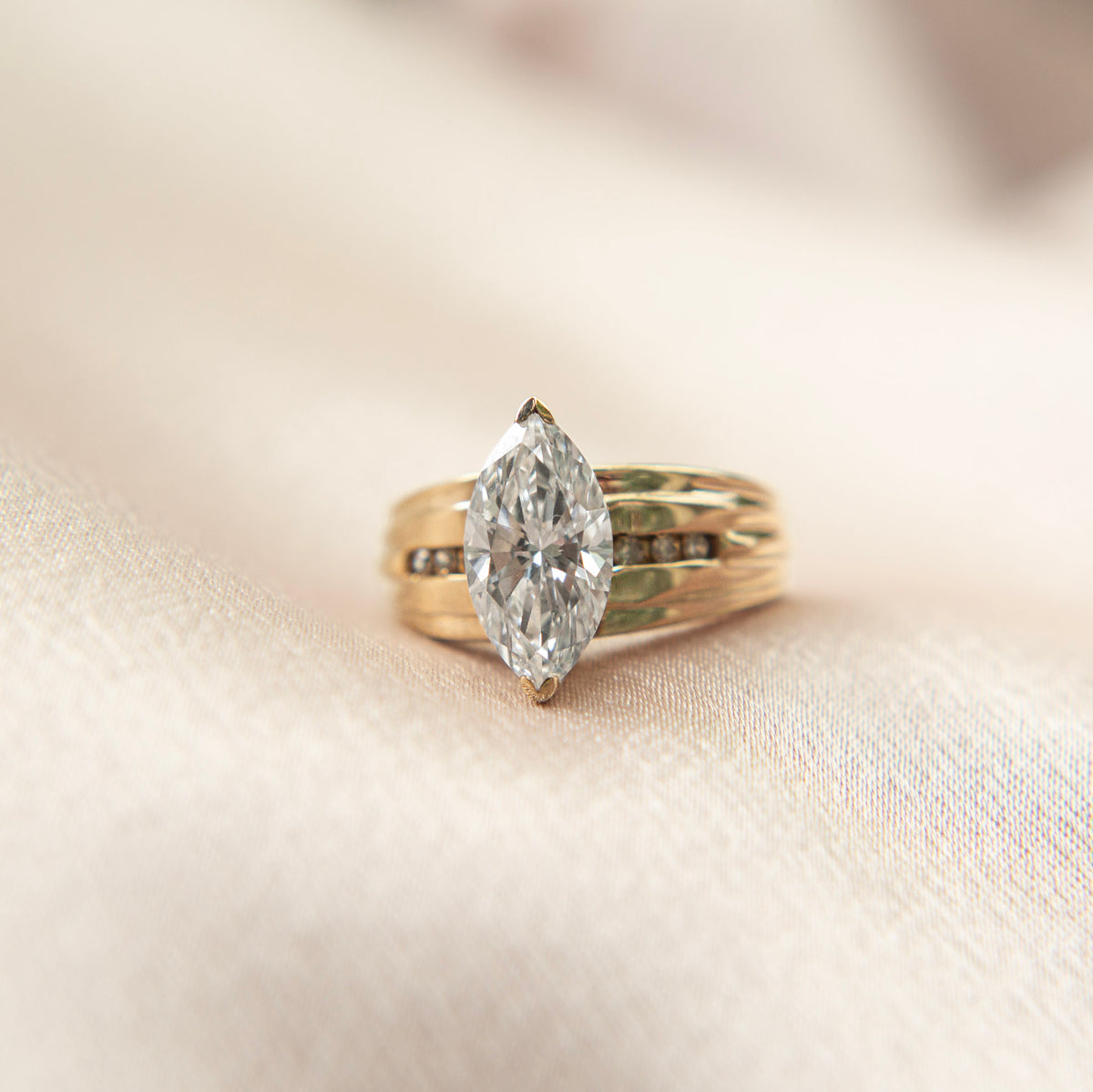 14k Marquise Diamond Modern Engagement Ring | sz 6