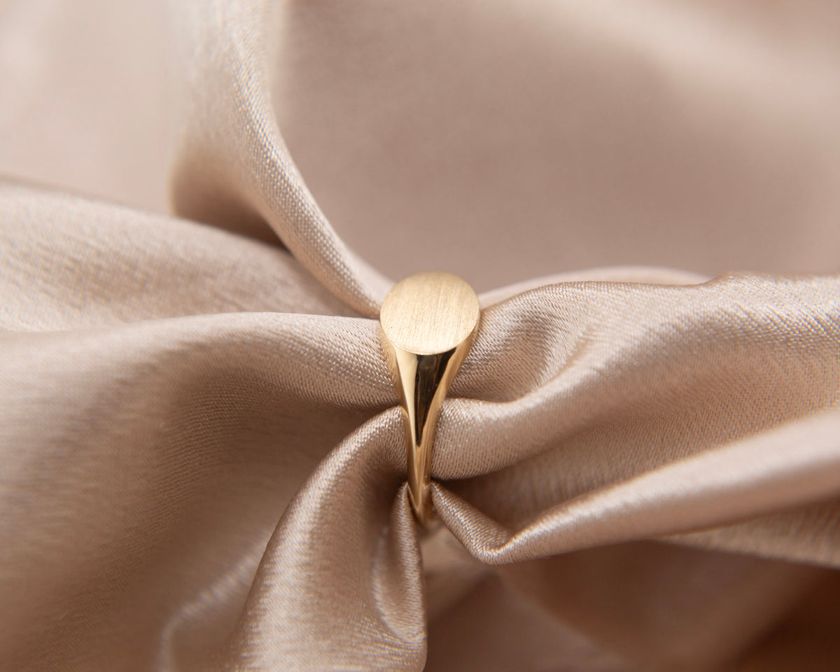 14K Gold Oval Signet Ring Lg Oval | Made to Order