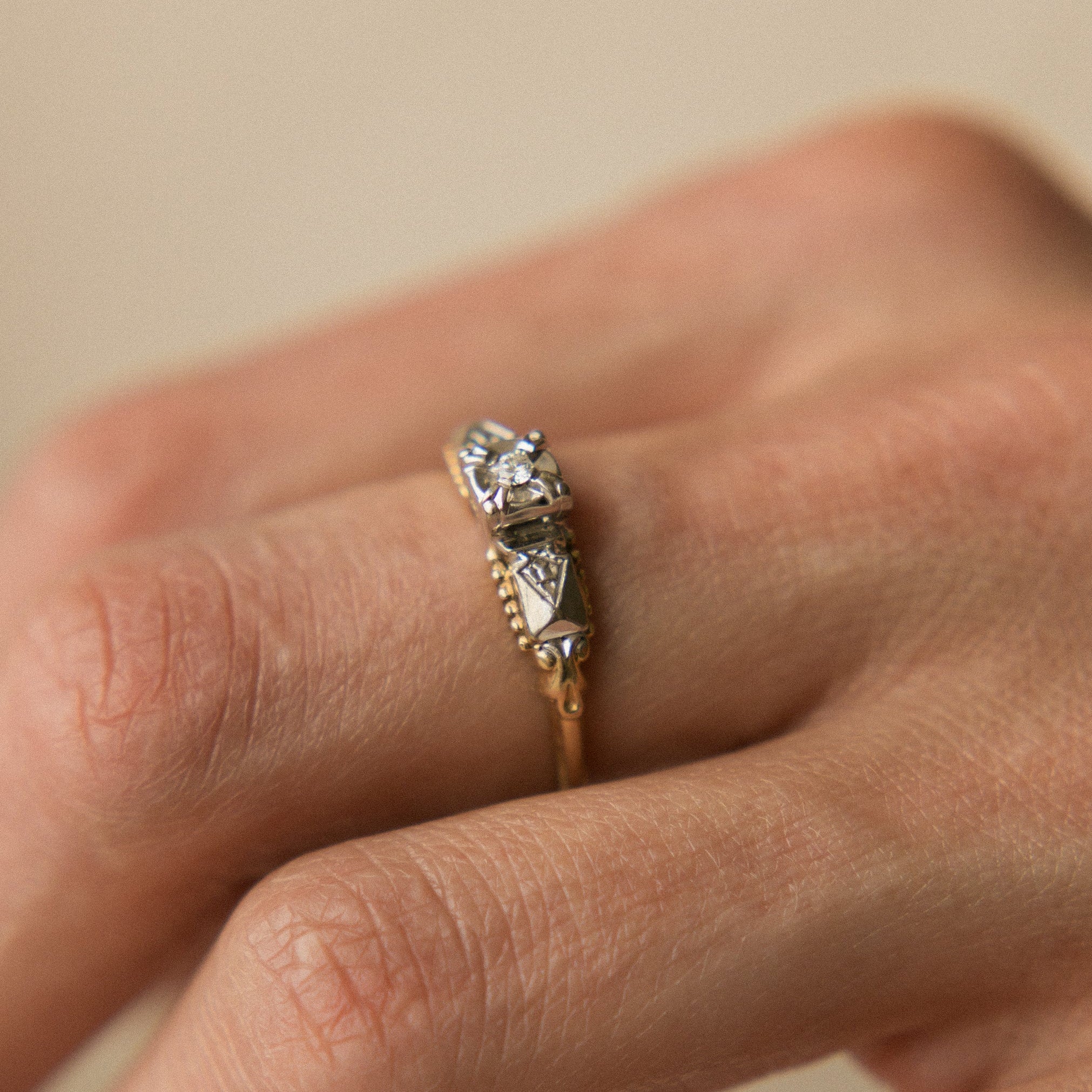 Vintage Two Tone Die Cast Solitaire Diamond Ring | sz 8