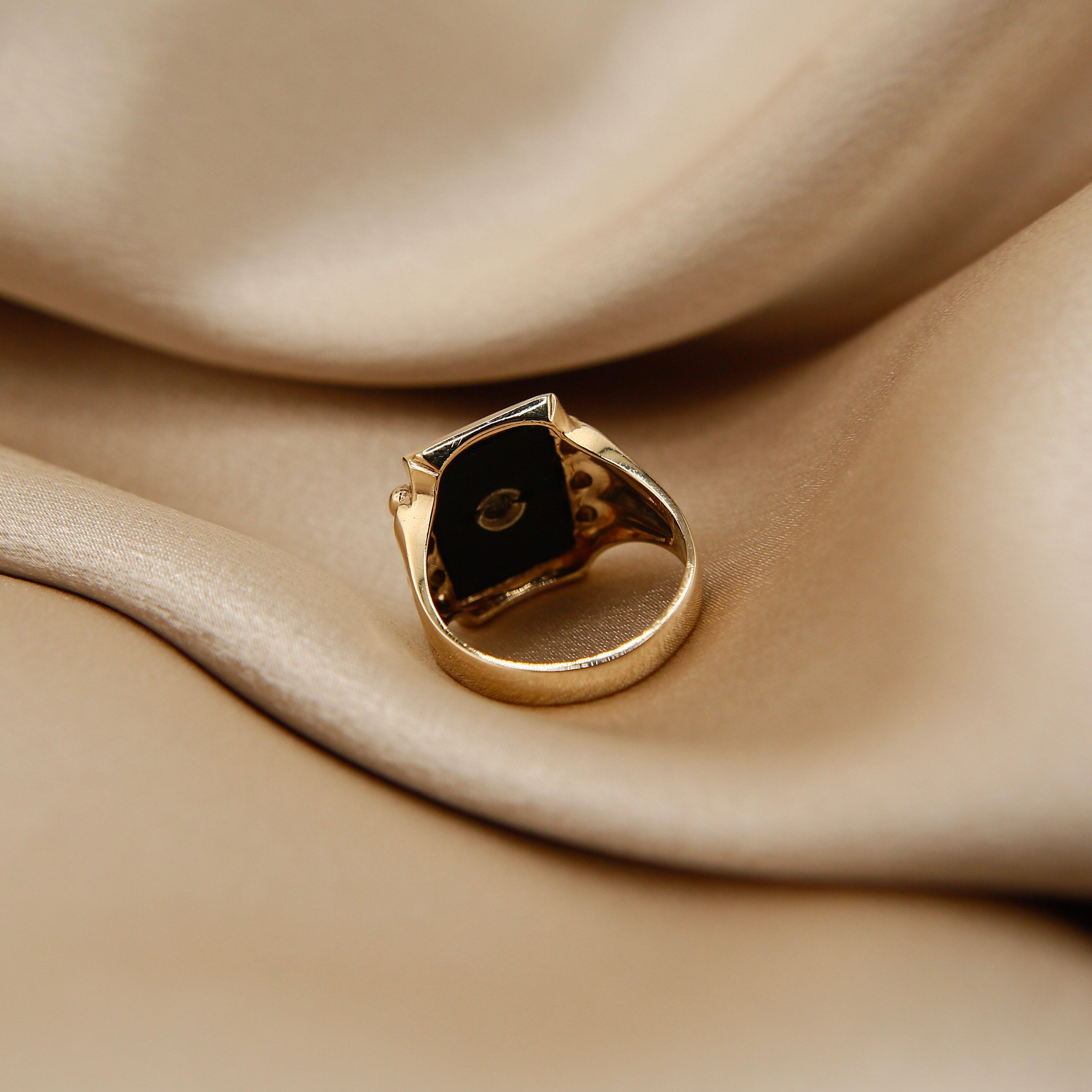 Onyx + Diamond ring | sz 10