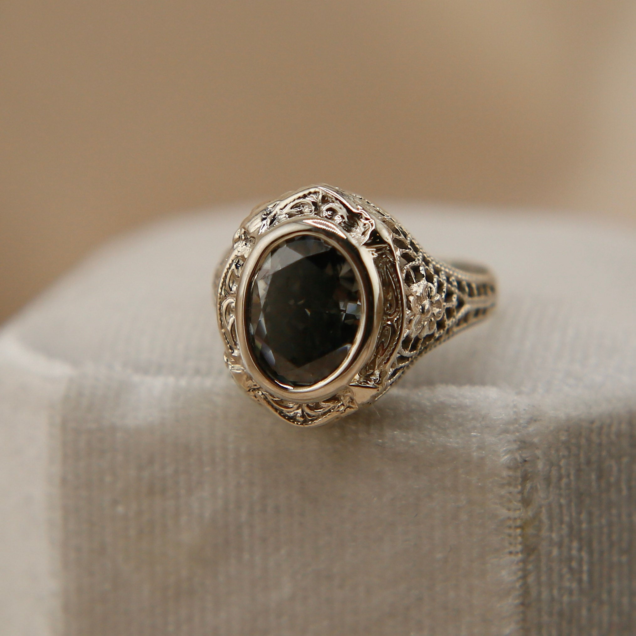 Ornate Floral Sterling Silver Ring with 2ct Oval Moissanite  | sz 5.5