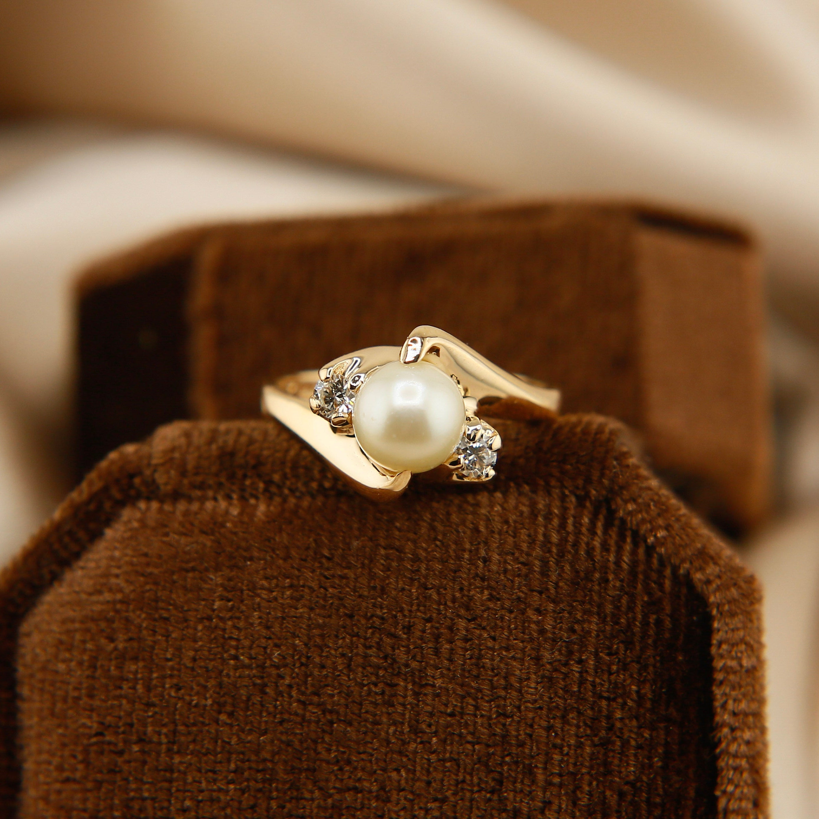 14k Pearl + Diamond Bypass | sz 6.25