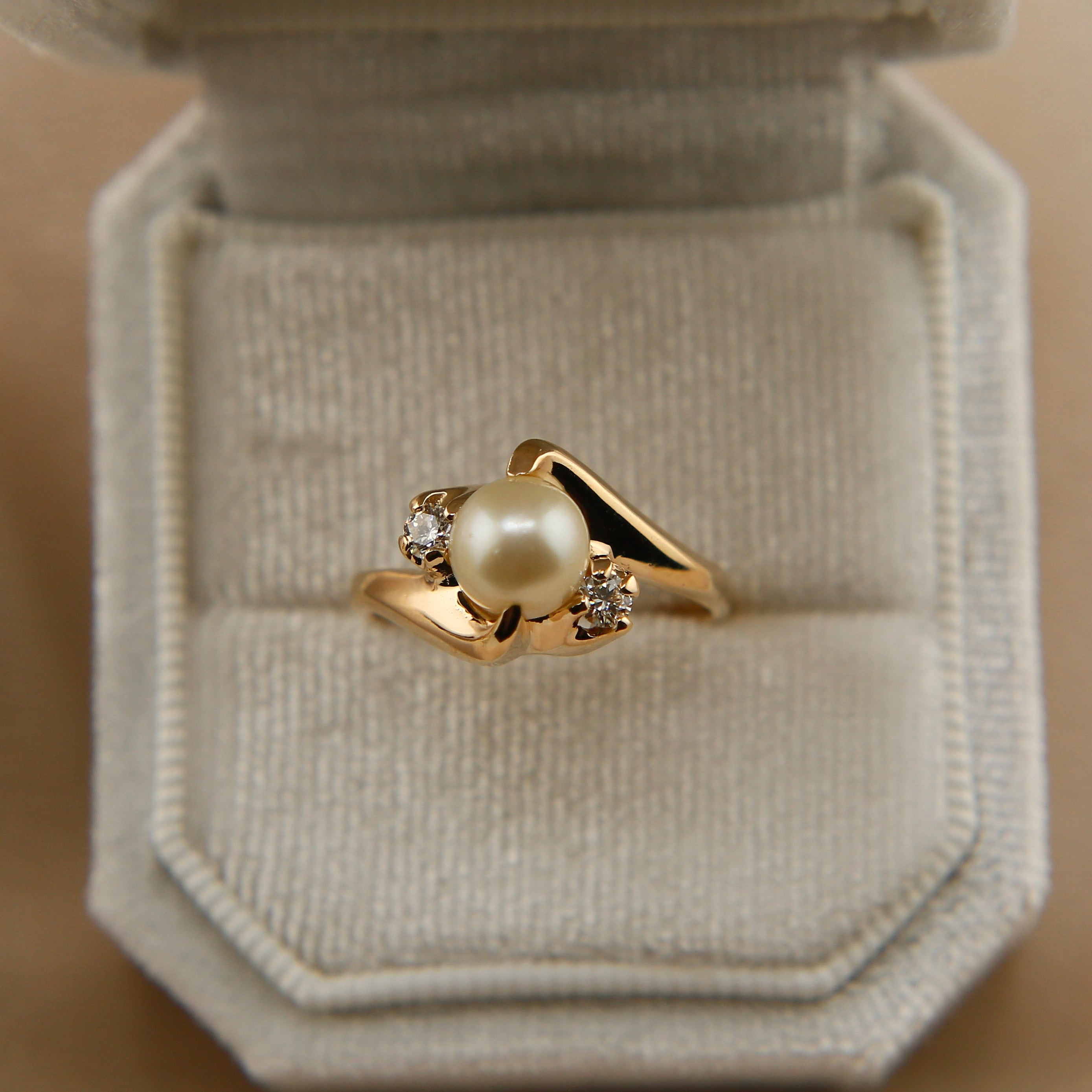 14k Pearl + Diamond Bypass | sz 6.25
