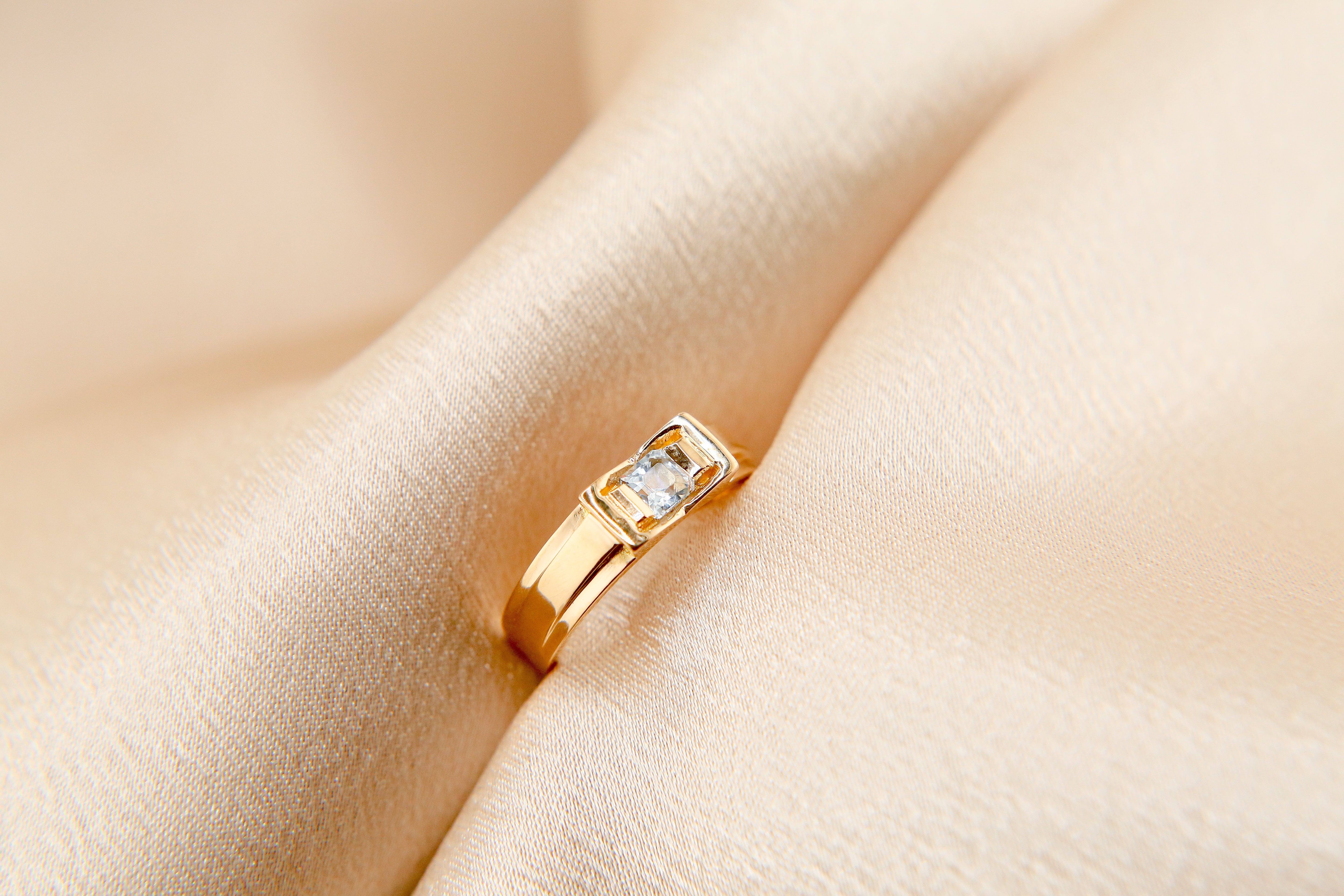 21k aquamarine ring | sz 5.75