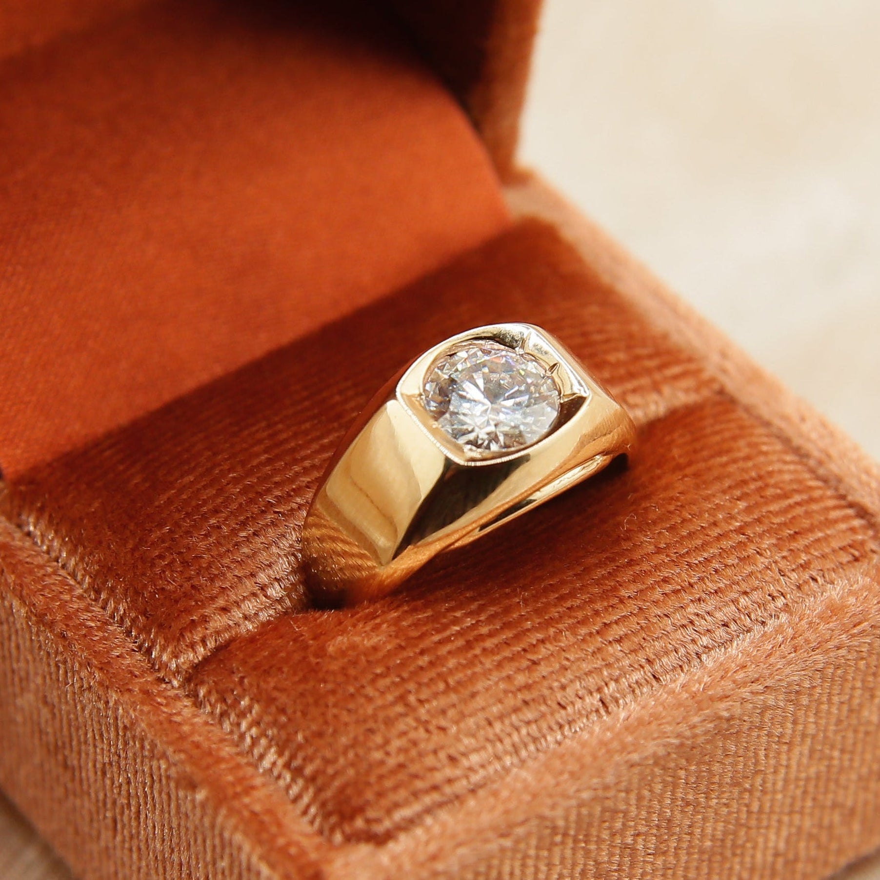 14k Vintage Moissanite Boss Ring | sz 5.5