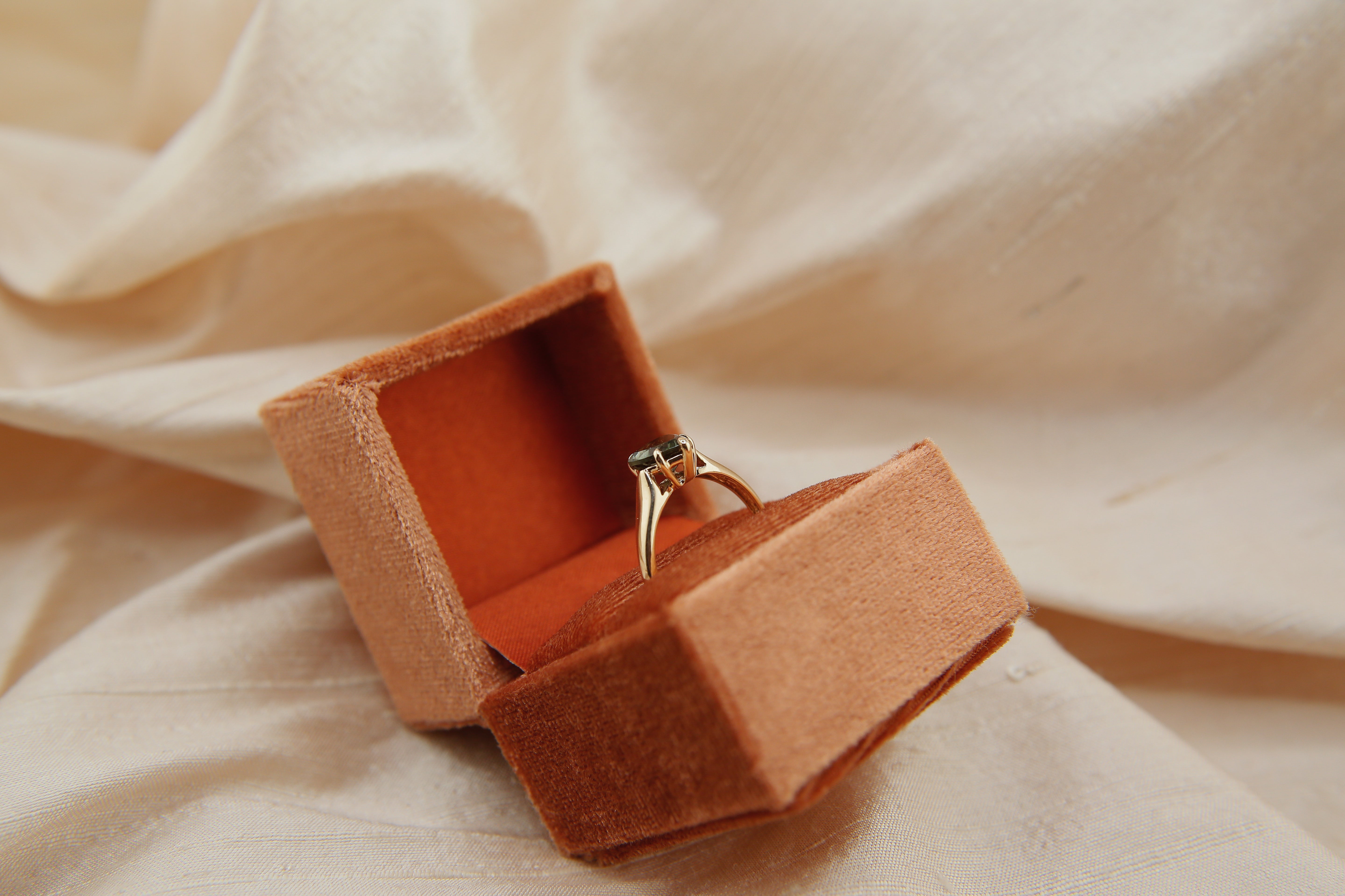 1.19ct Trillion Sapphire in 10k Vintage Setting VR198 | sz 7.25