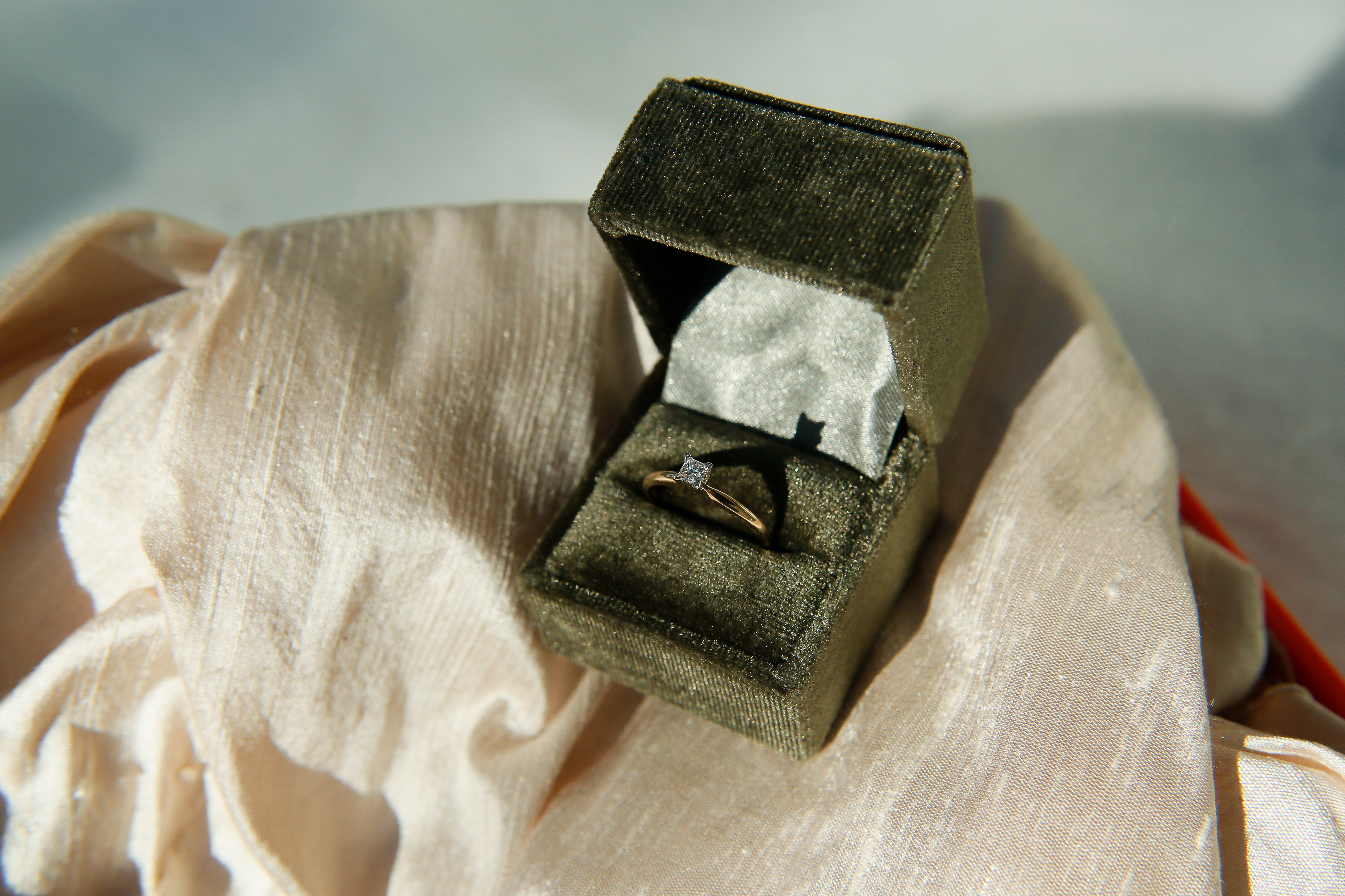 Modern 14k Solitaire 0.2ct Princess Engagement Ring | sz 7.5