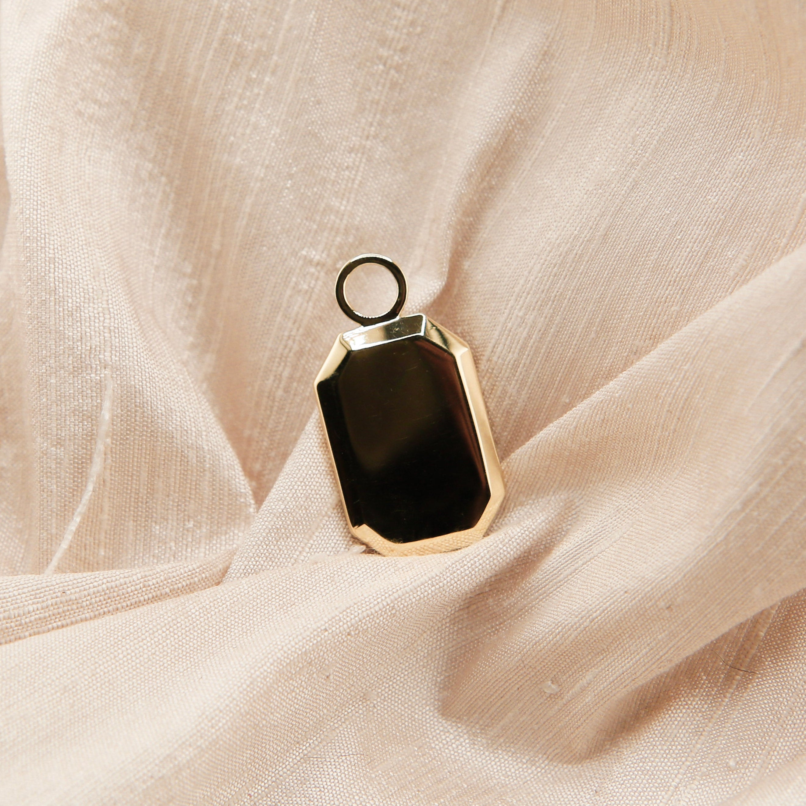 Reed 2.0 Brass | Engraveable Pendant