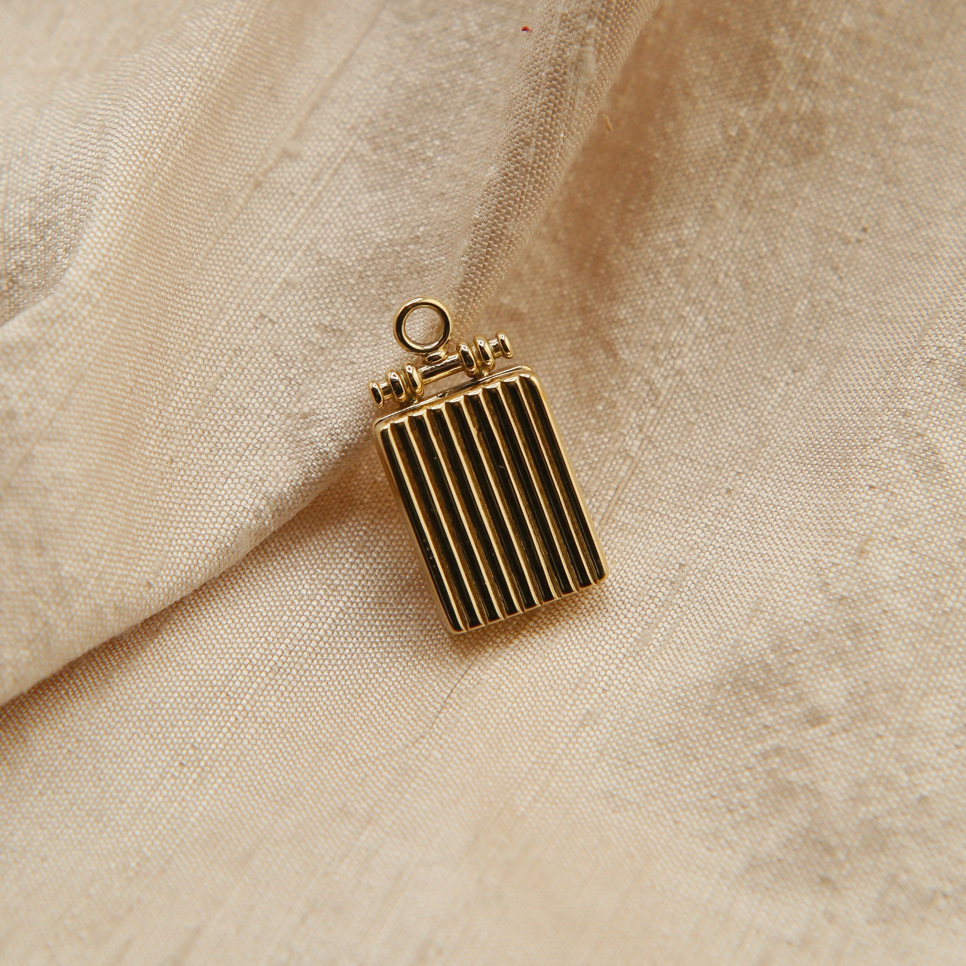 Lola Brass | Locket