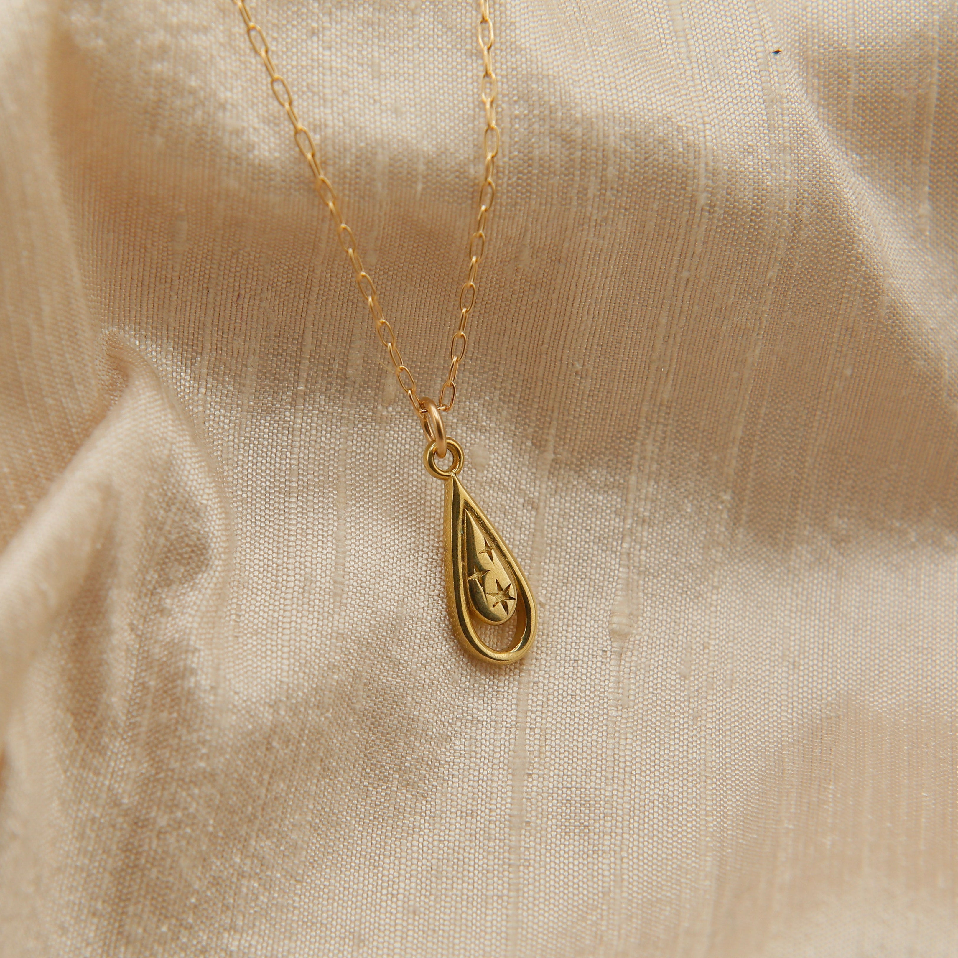 Una Brass | Pendant