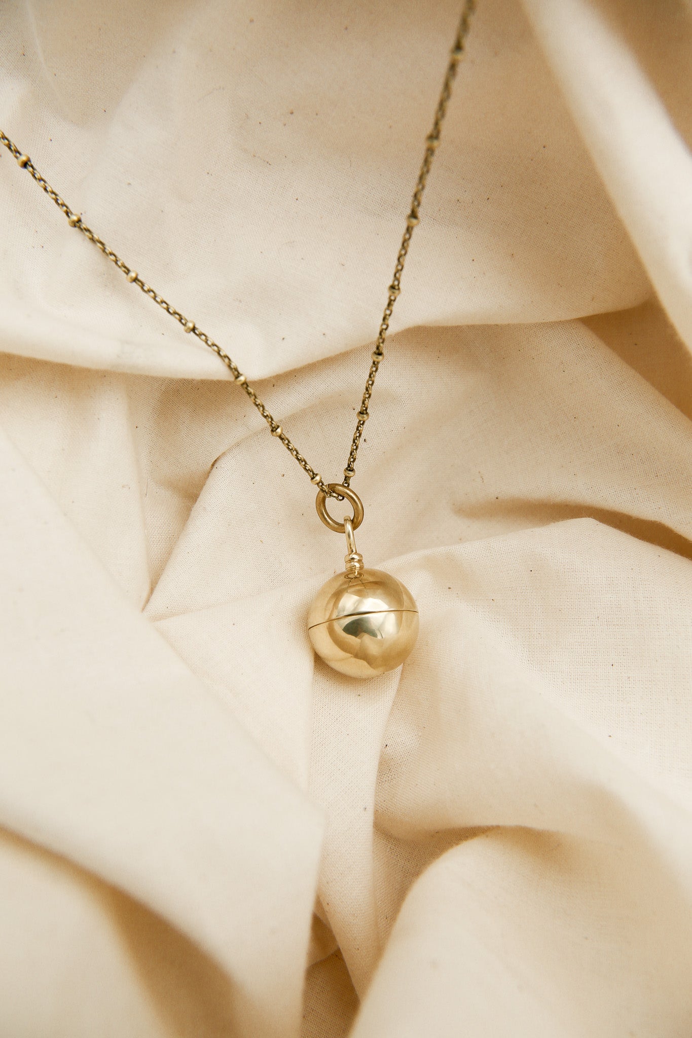 【完売商品】chieko+ Big ball necklace Round Keepsake Necklace