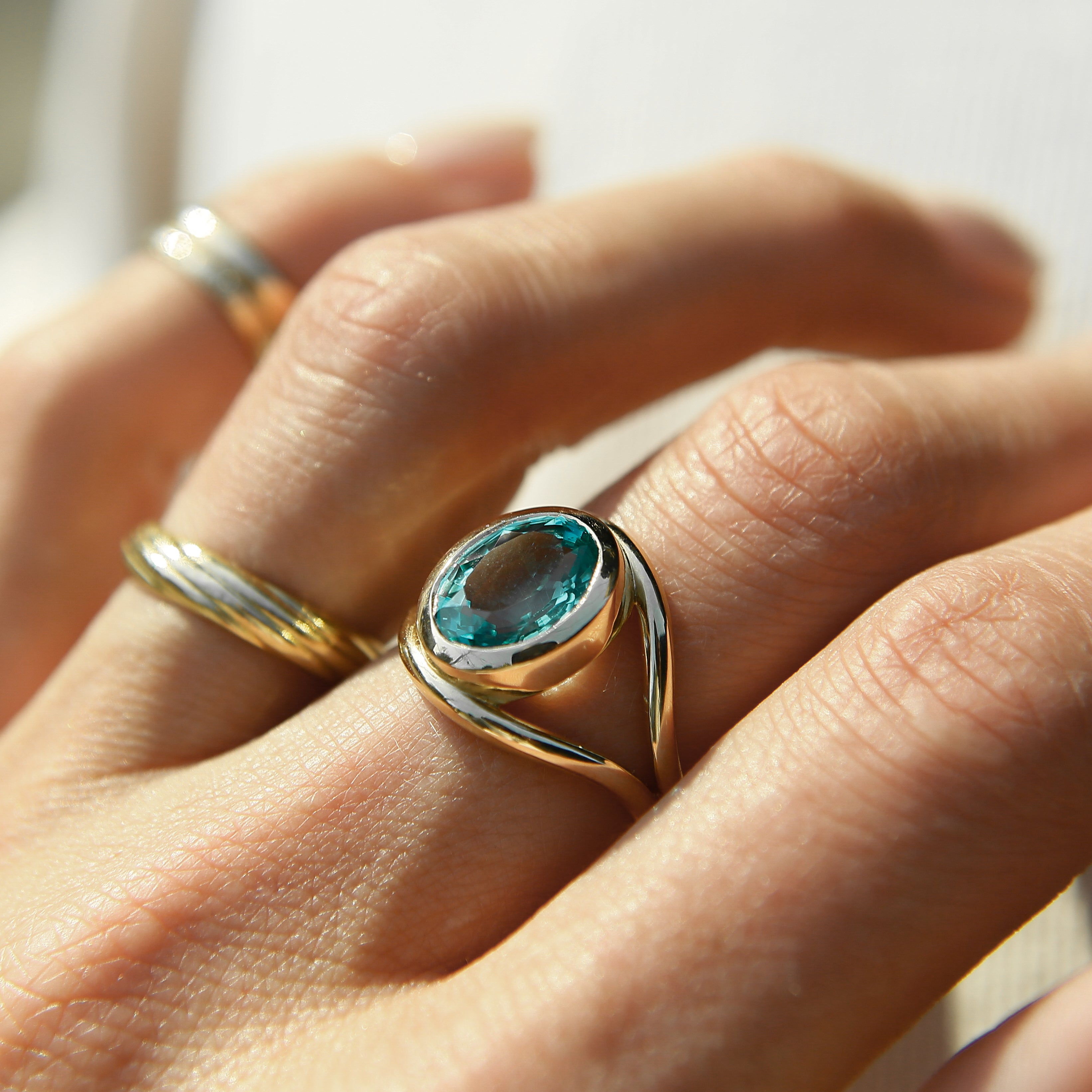 Jamie | 6.5 ct Paraiba Sapphire | sz 8