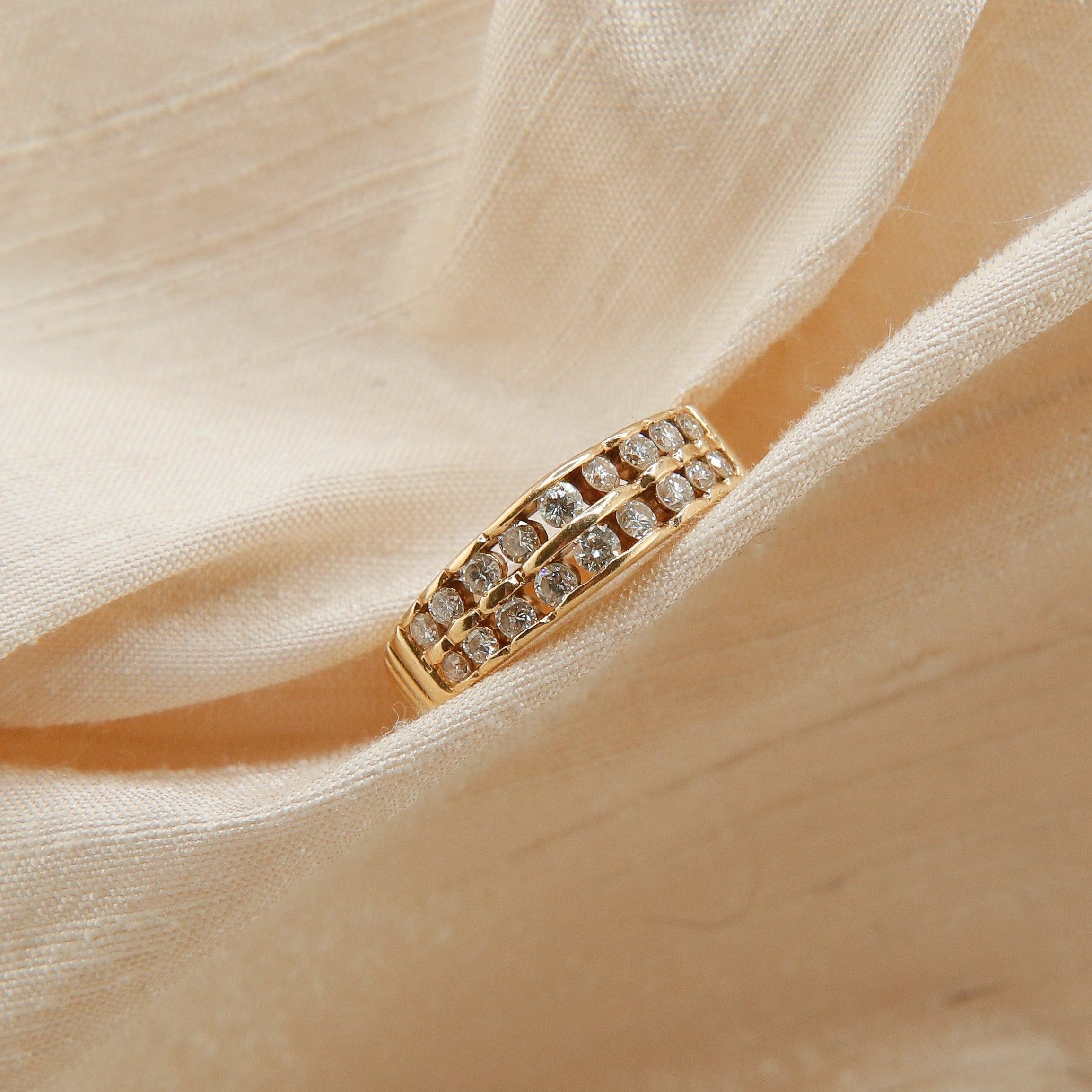 14k Ribbed Two Row Diamond Ring | sz 6.75