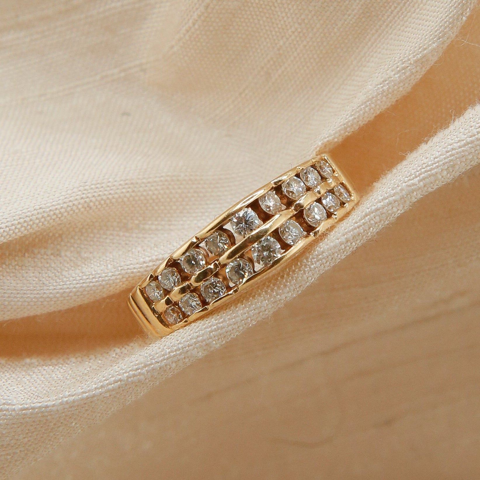 14k Ribbed Two Row Diamond Ring | sz 6.75