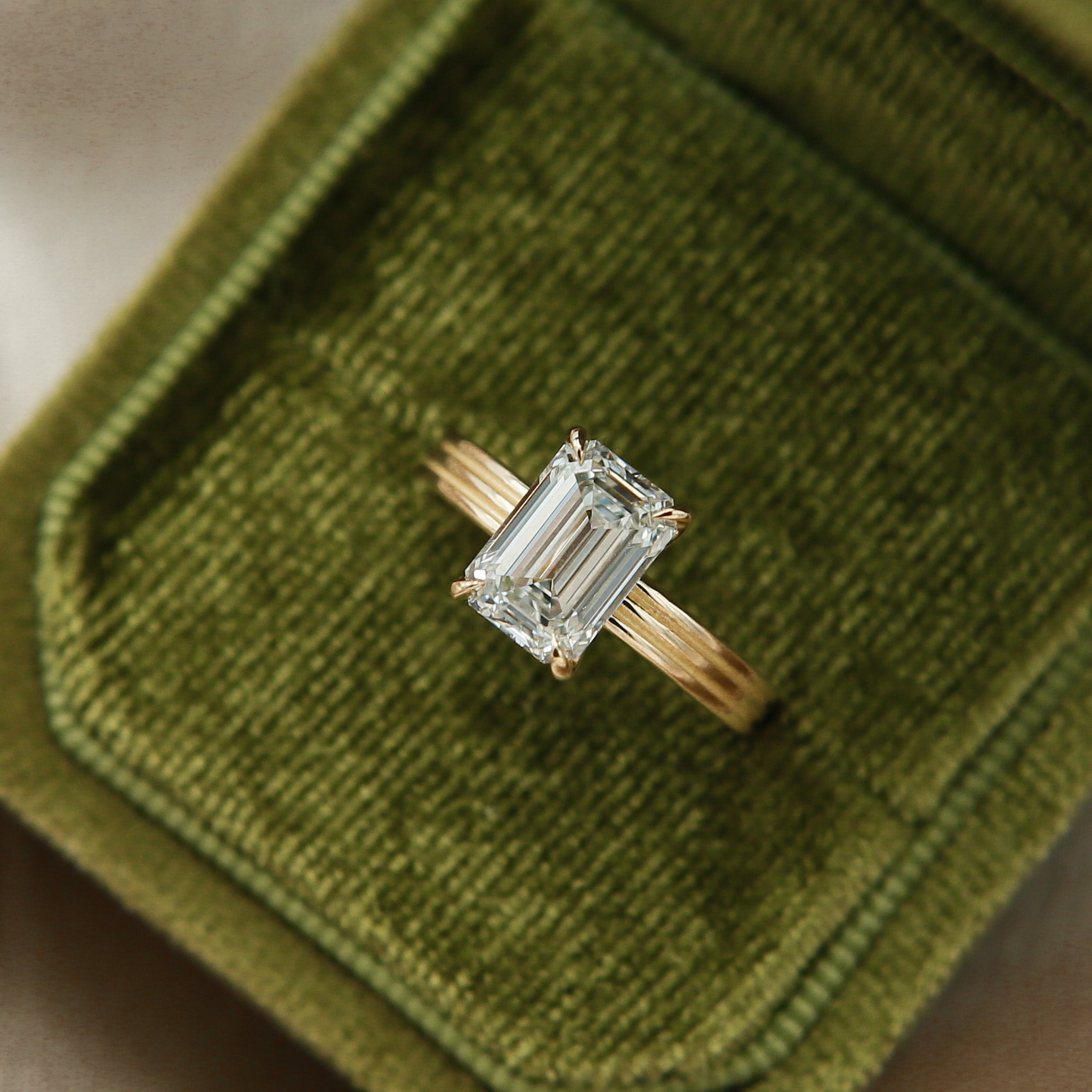 Emerald Margo 2.58 | sz 6