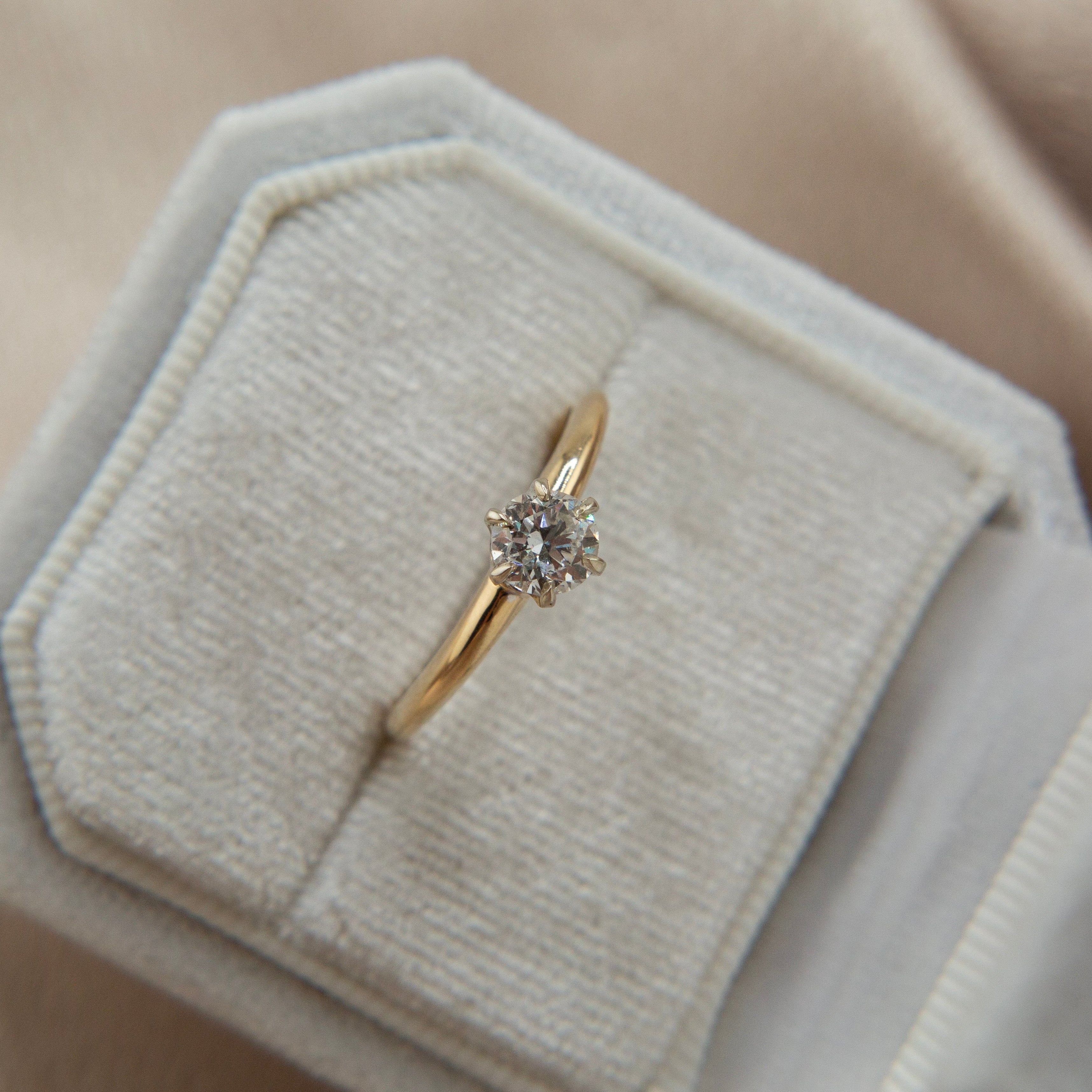 14k 1/2ct nat diamond crown set engagement ring | sz 7.25