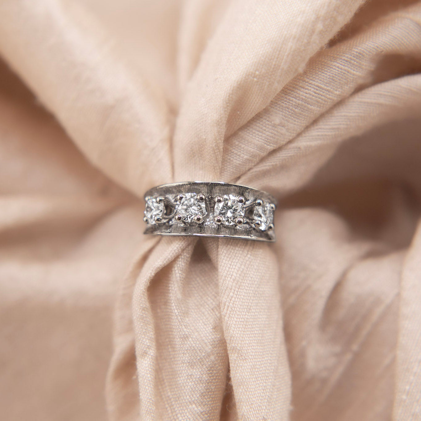 60's 10k White Gold Textured Band With Diamonds | sz 5.75