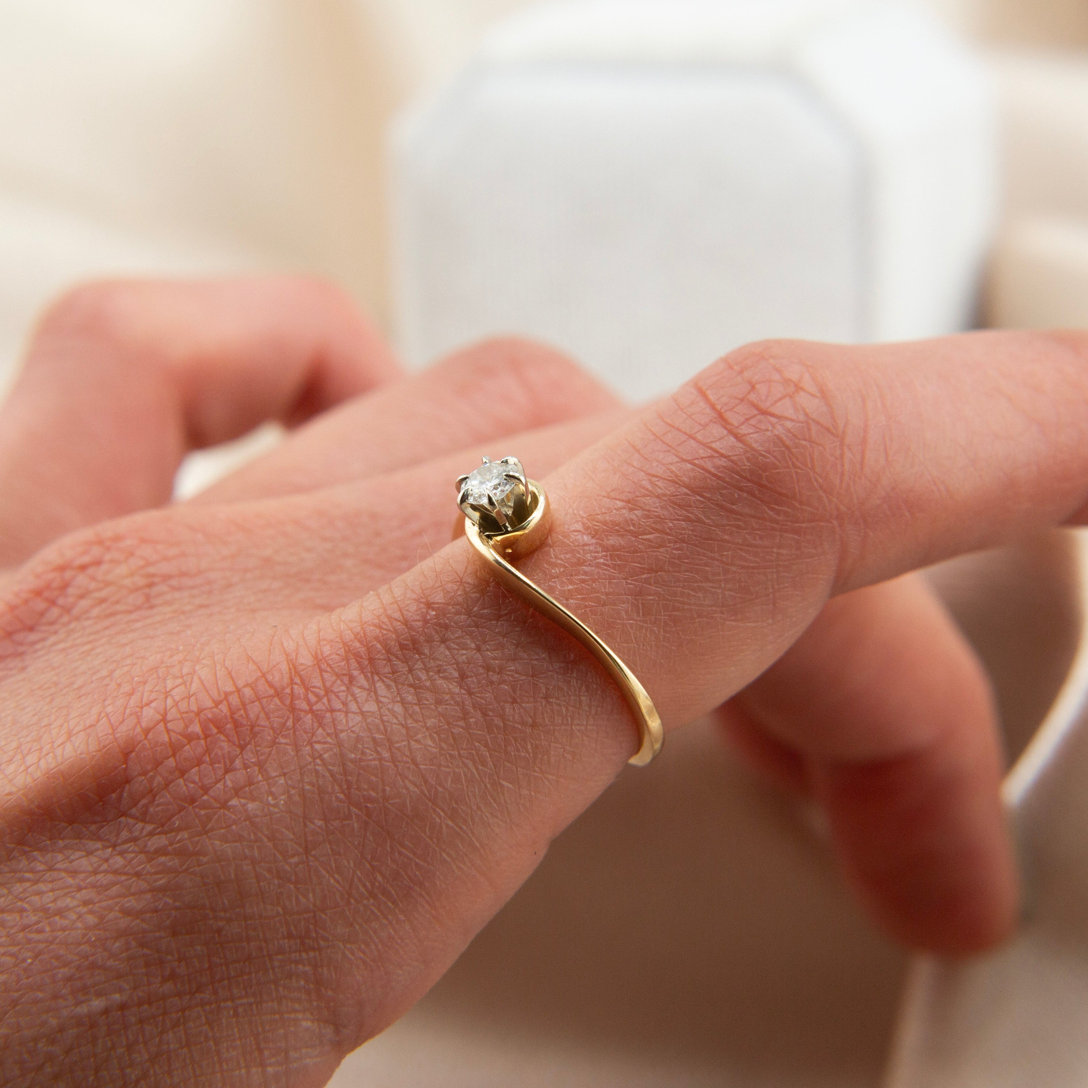 14k 6 prong bypass solitaire diamond | sz 6.5