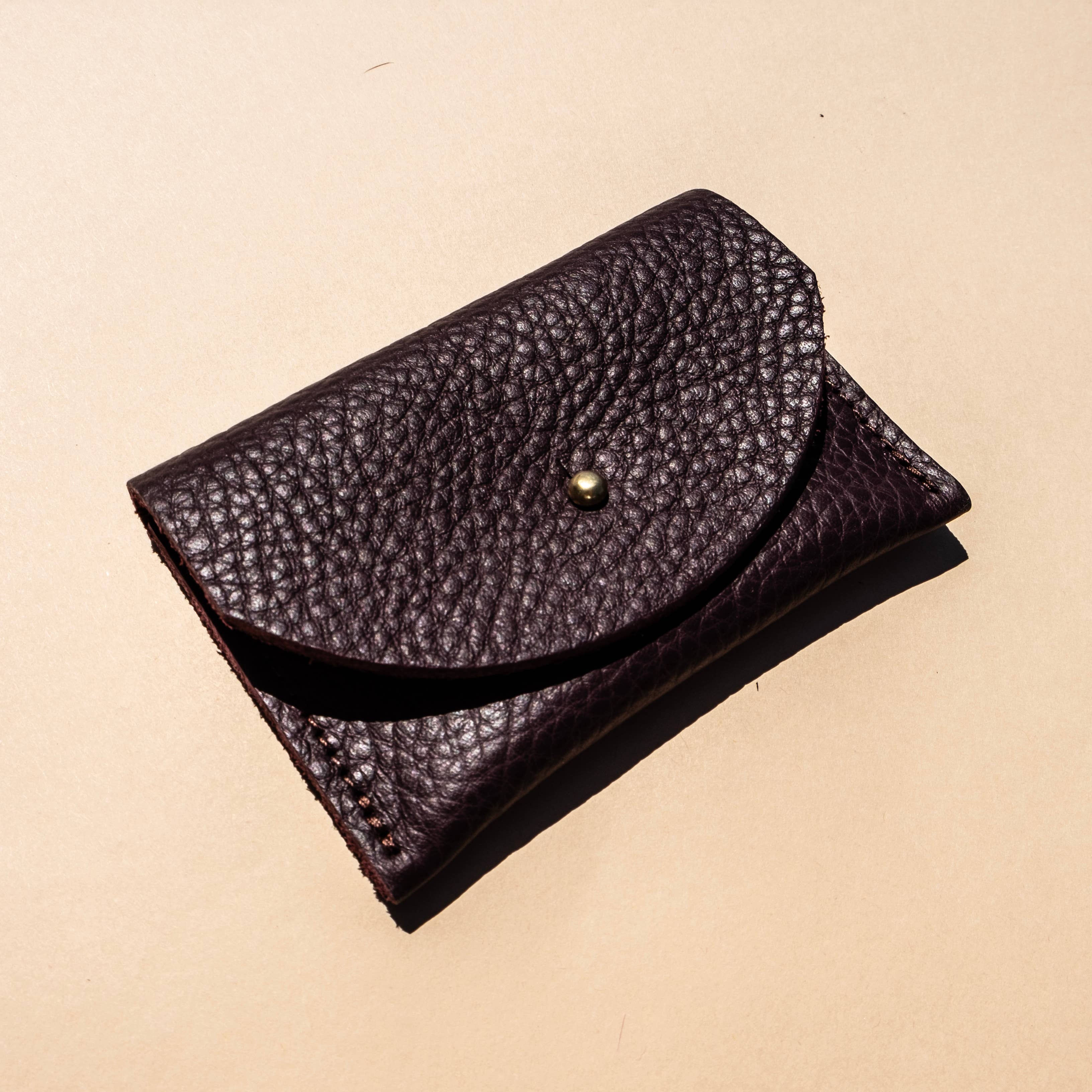 Cardholder Plum Leather | Lifestyle