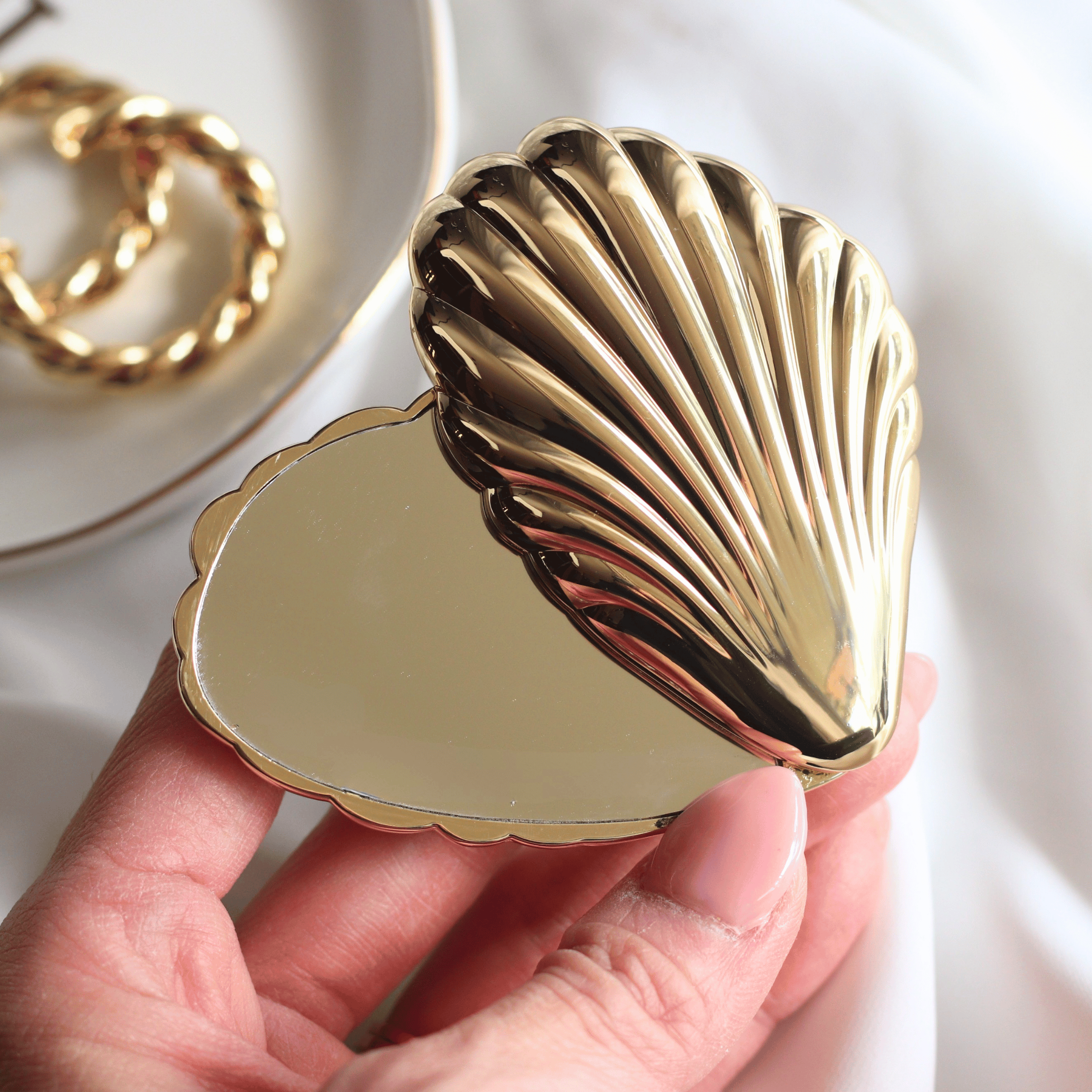 Gold Seashell Compact Mirror | Lifestyle